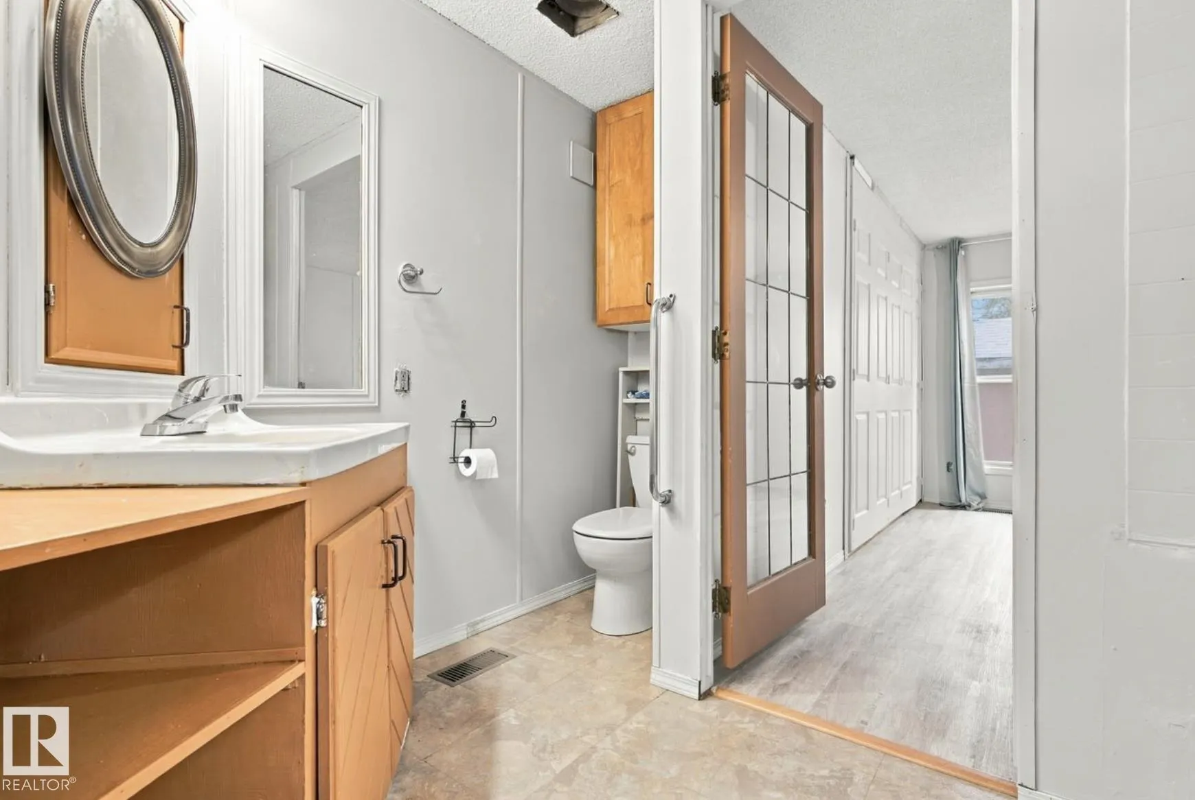 2664 Lakeview Dr