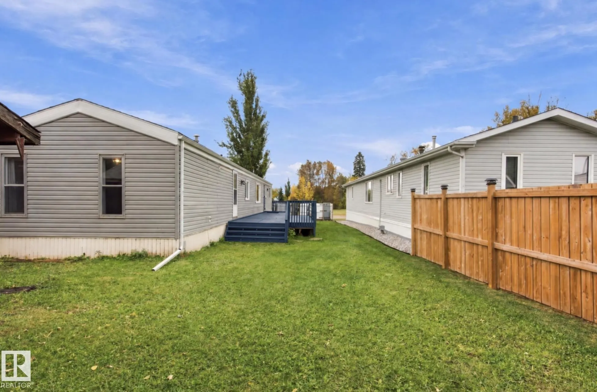 2664 Lakeview Dr