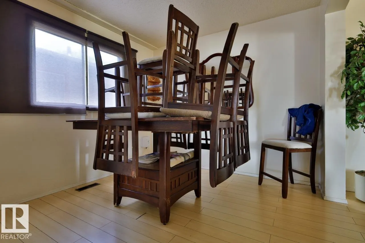 8704 8708 117 Avenue