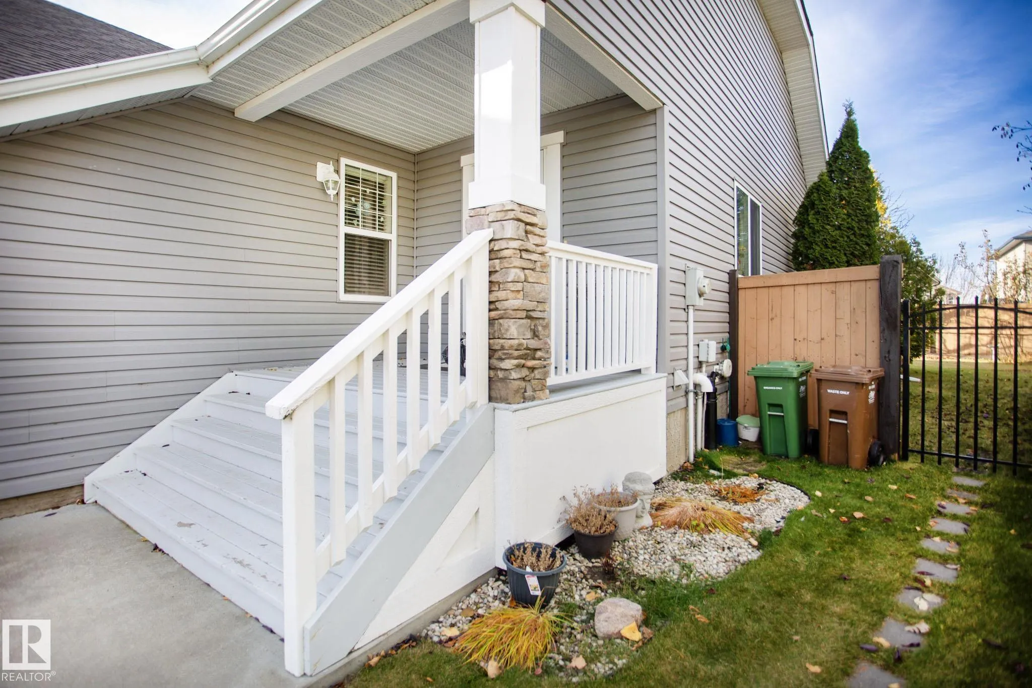 14 NEVIS Close