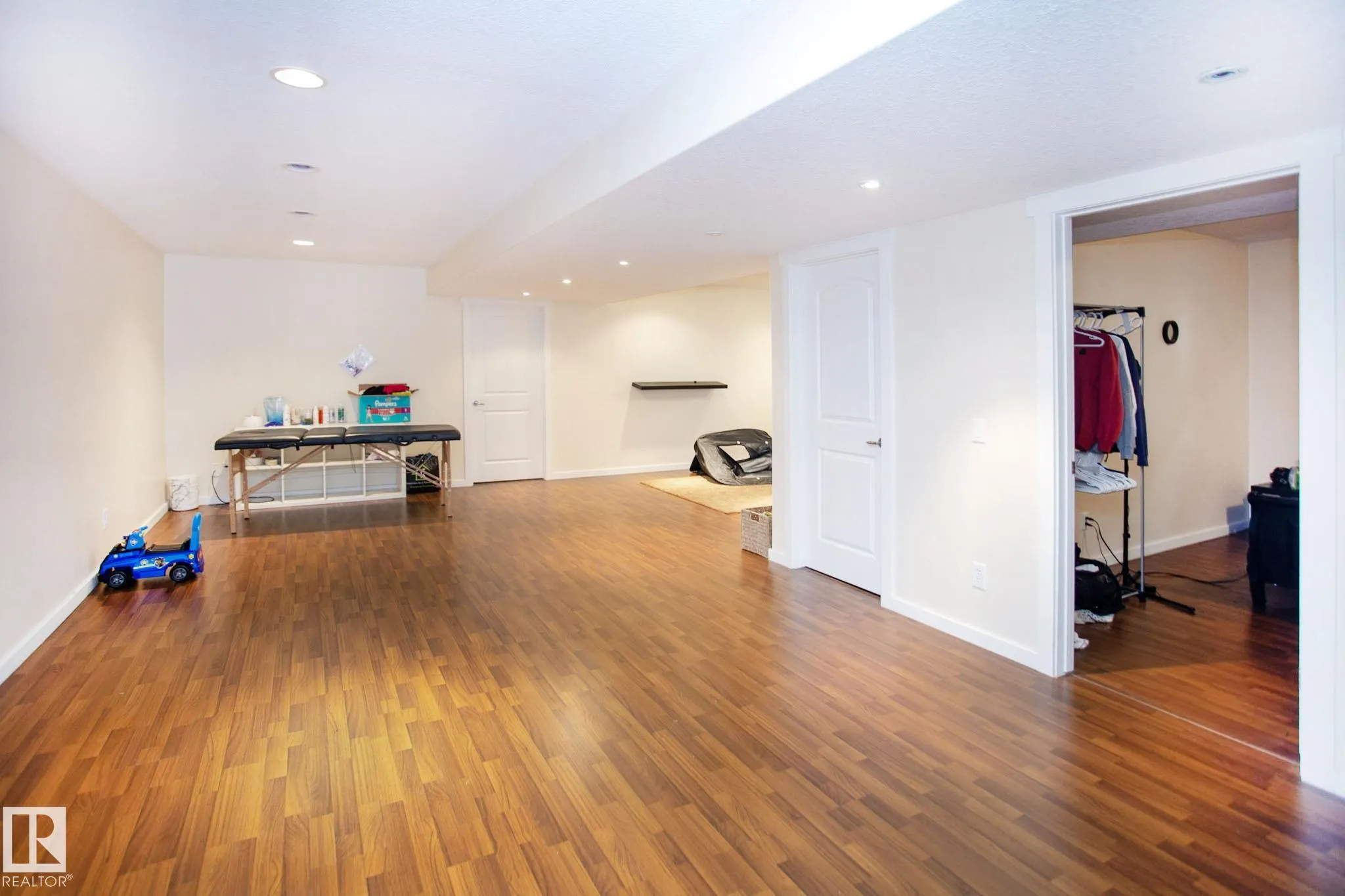14 NEVIS Close