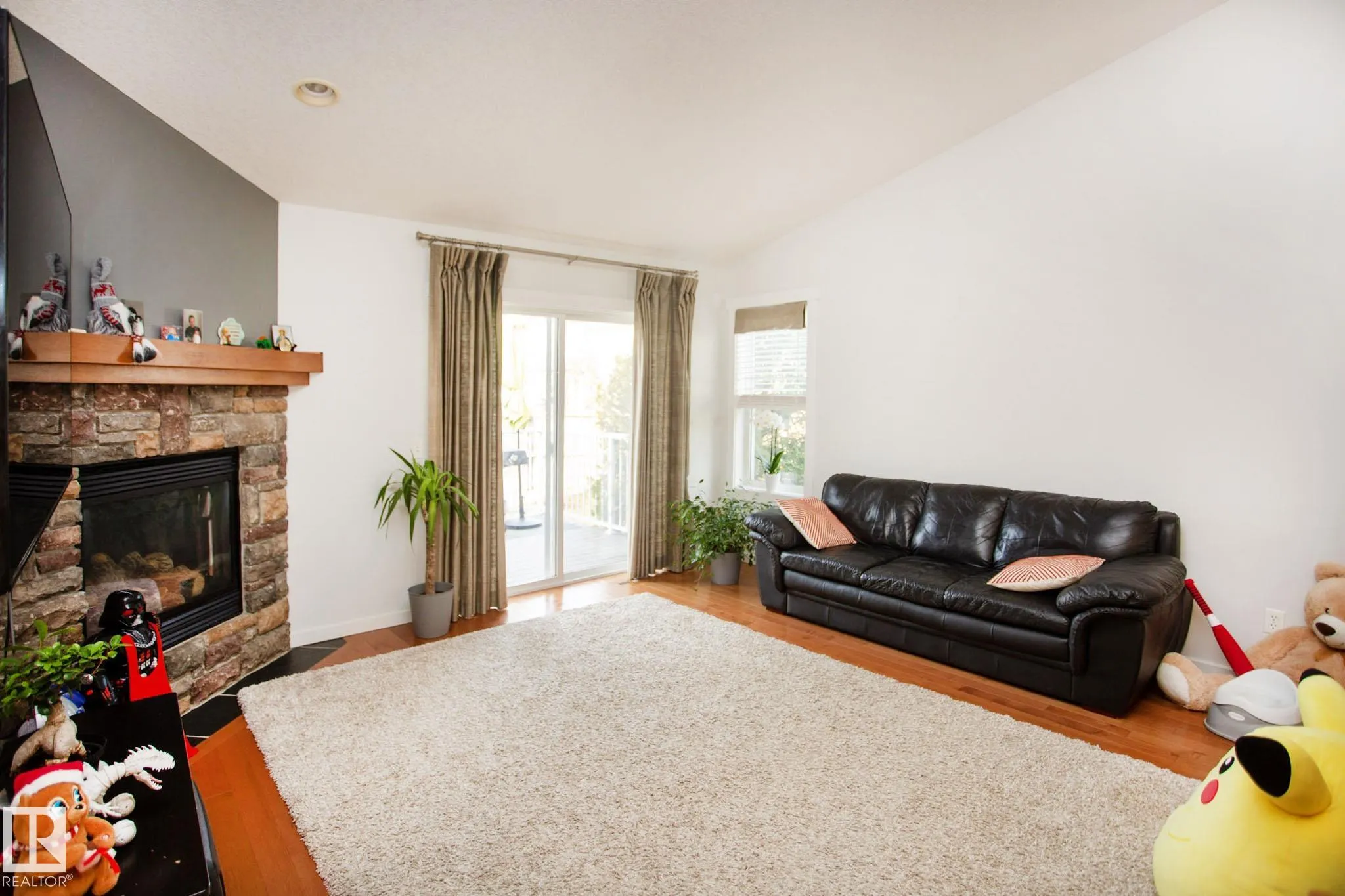 14 NEVIS Close