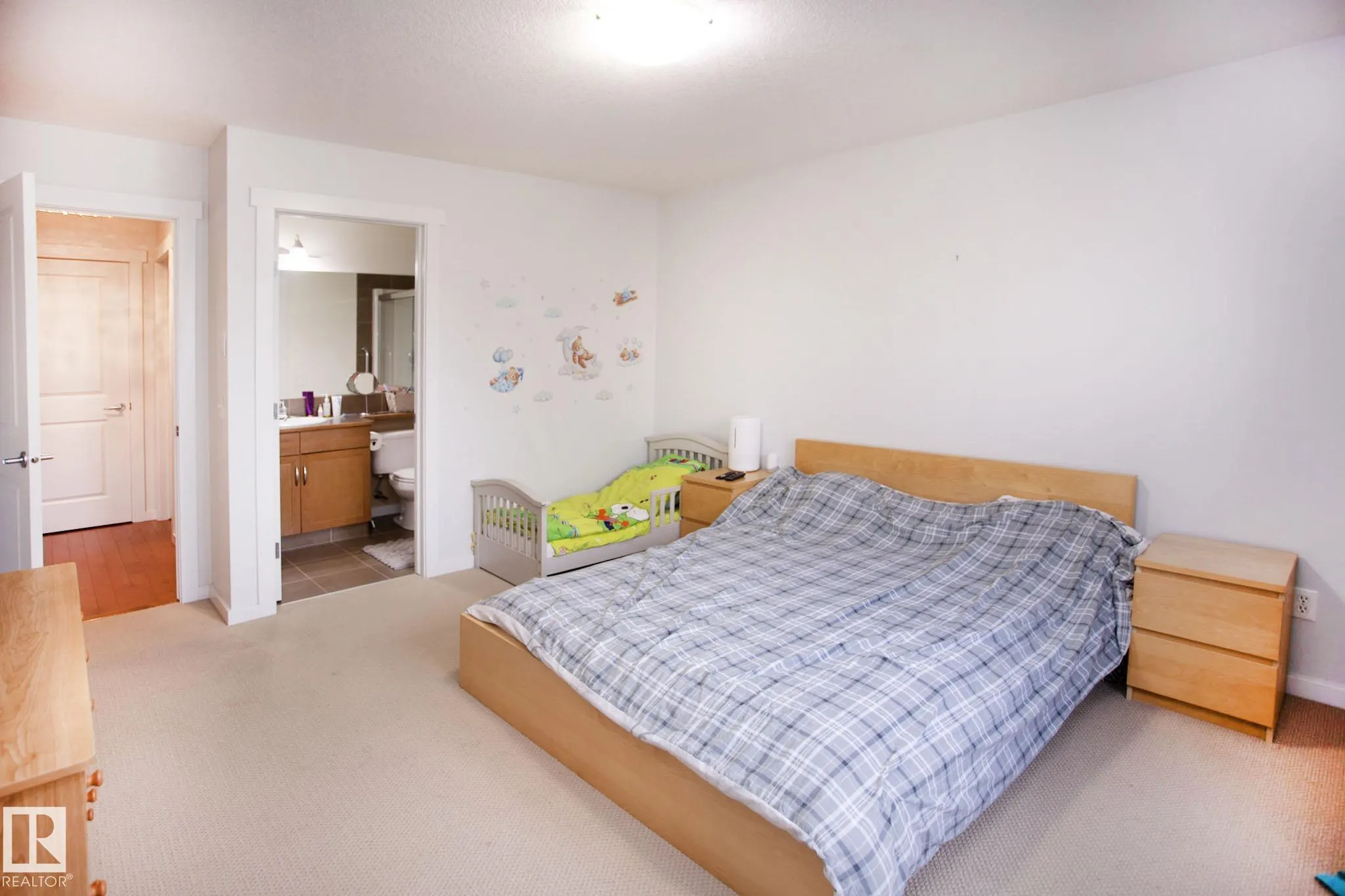 14 NEVIS Close