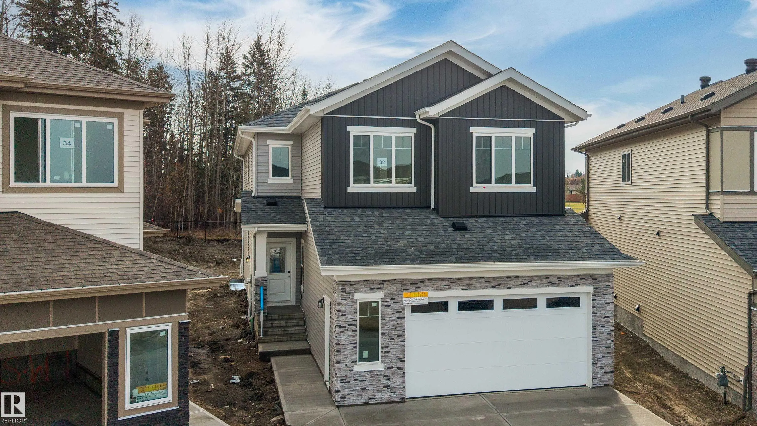 32 MEADOWGROVE Landing