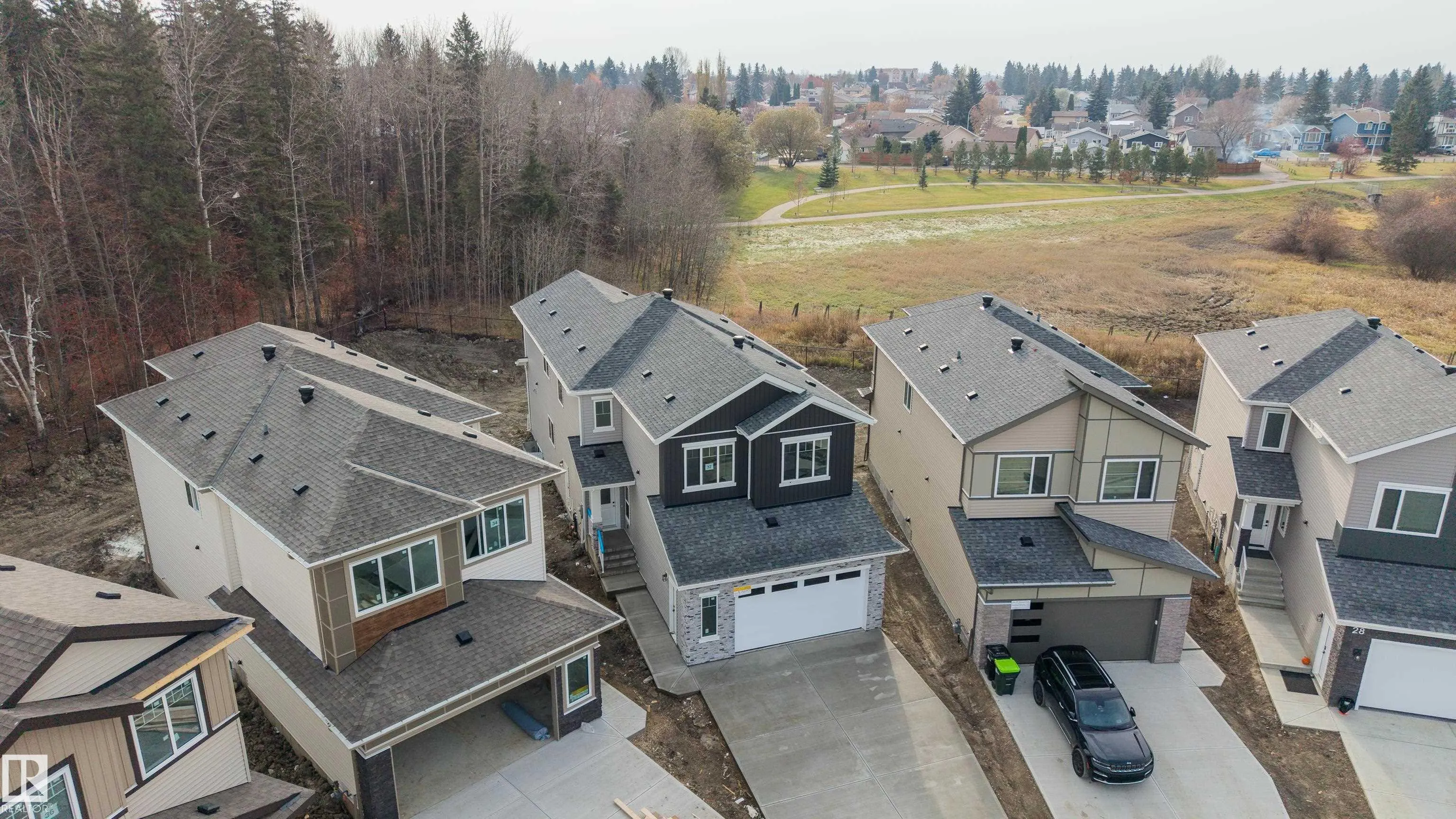 32 MEADOWGROVE Landing