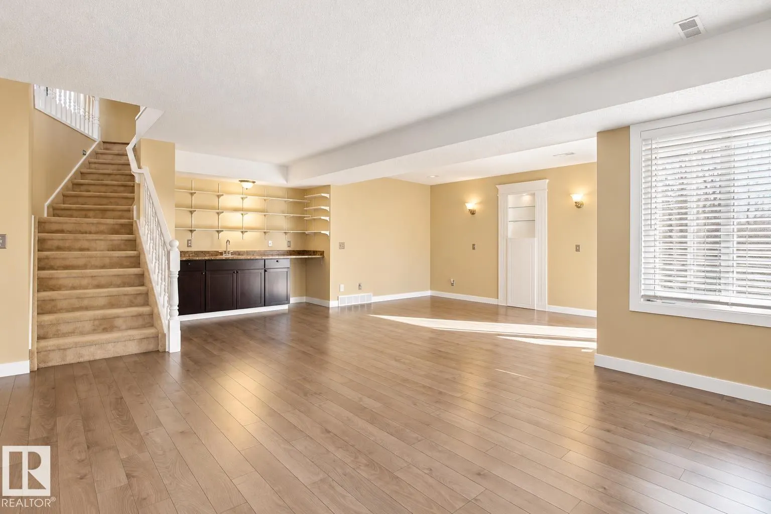 259 HAWKVIEW Court