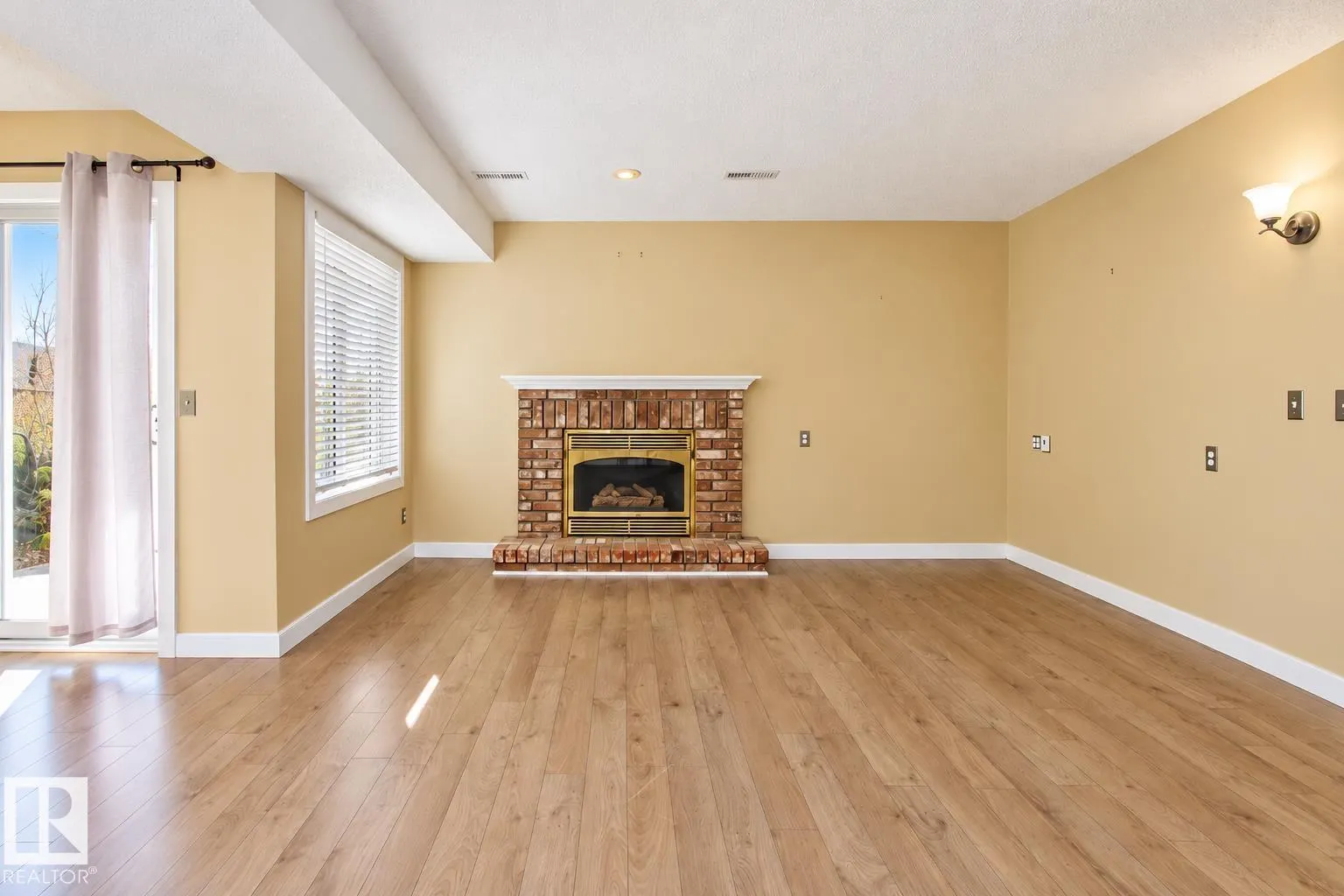 259 HAWKVIEW Court