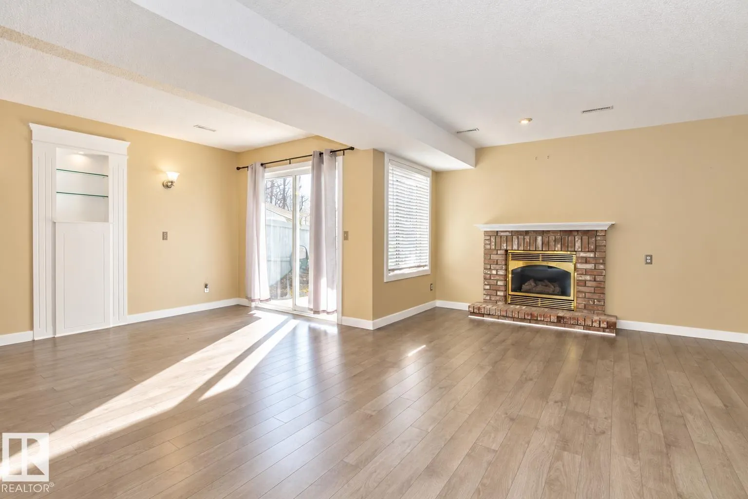 259 HAWKVIEW Court