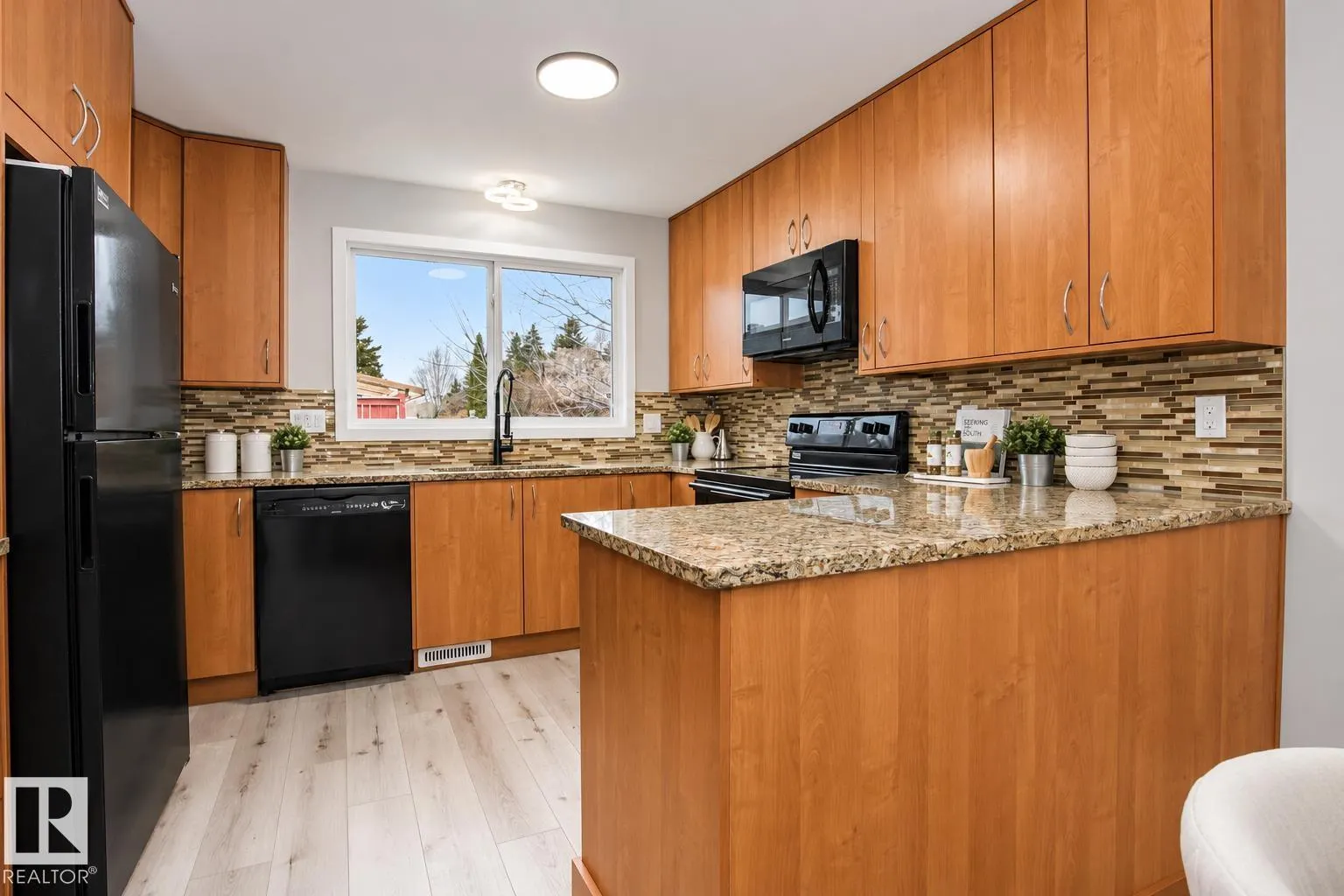 50 GROVELAND Road