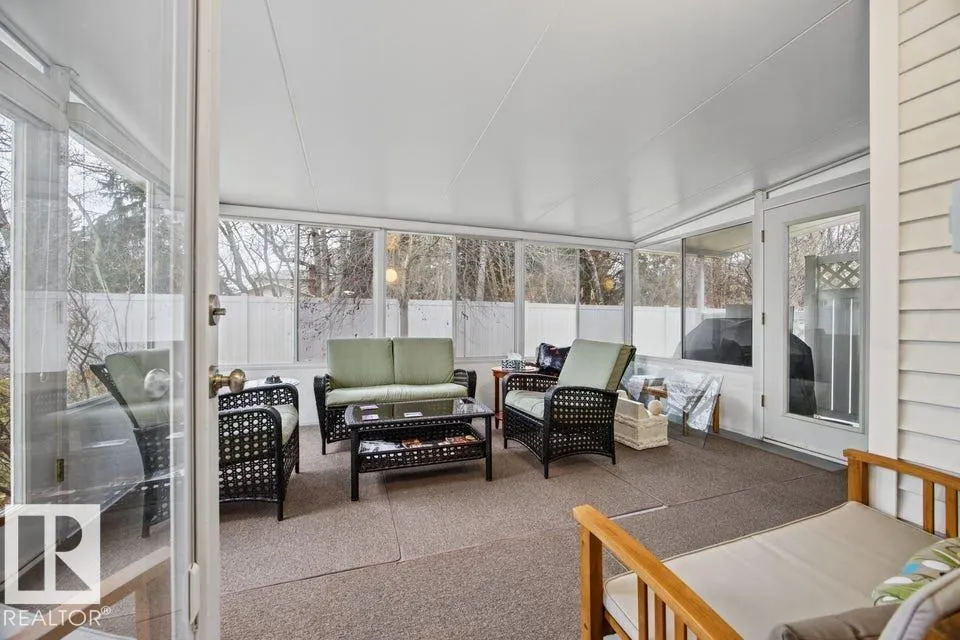 62 GLENCOE Place