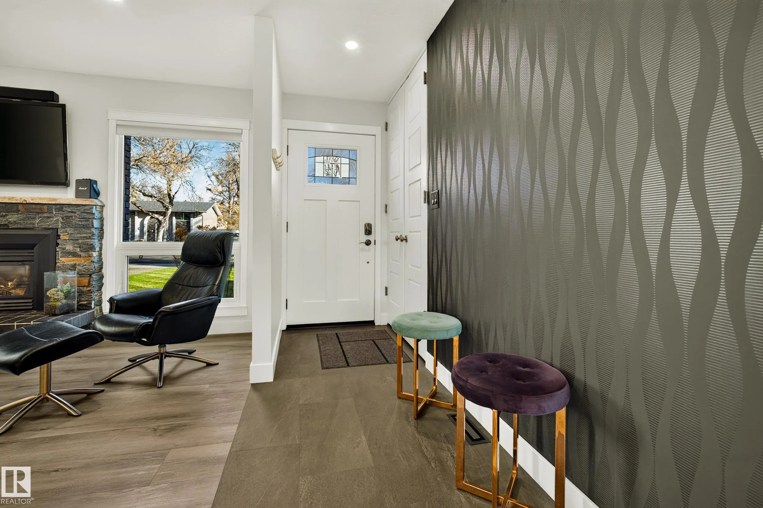122 MISSION Avenue