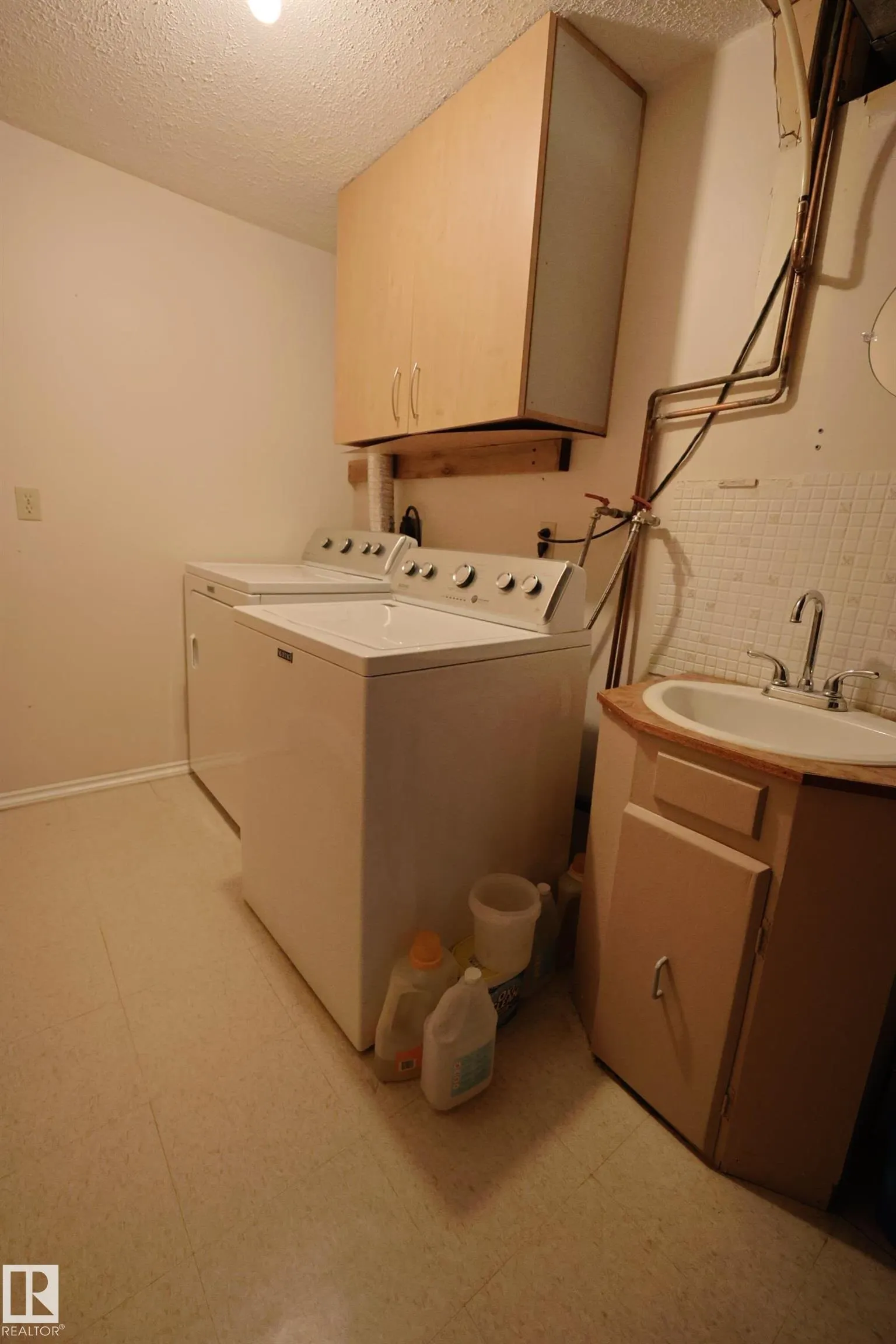 10008 104 Street
