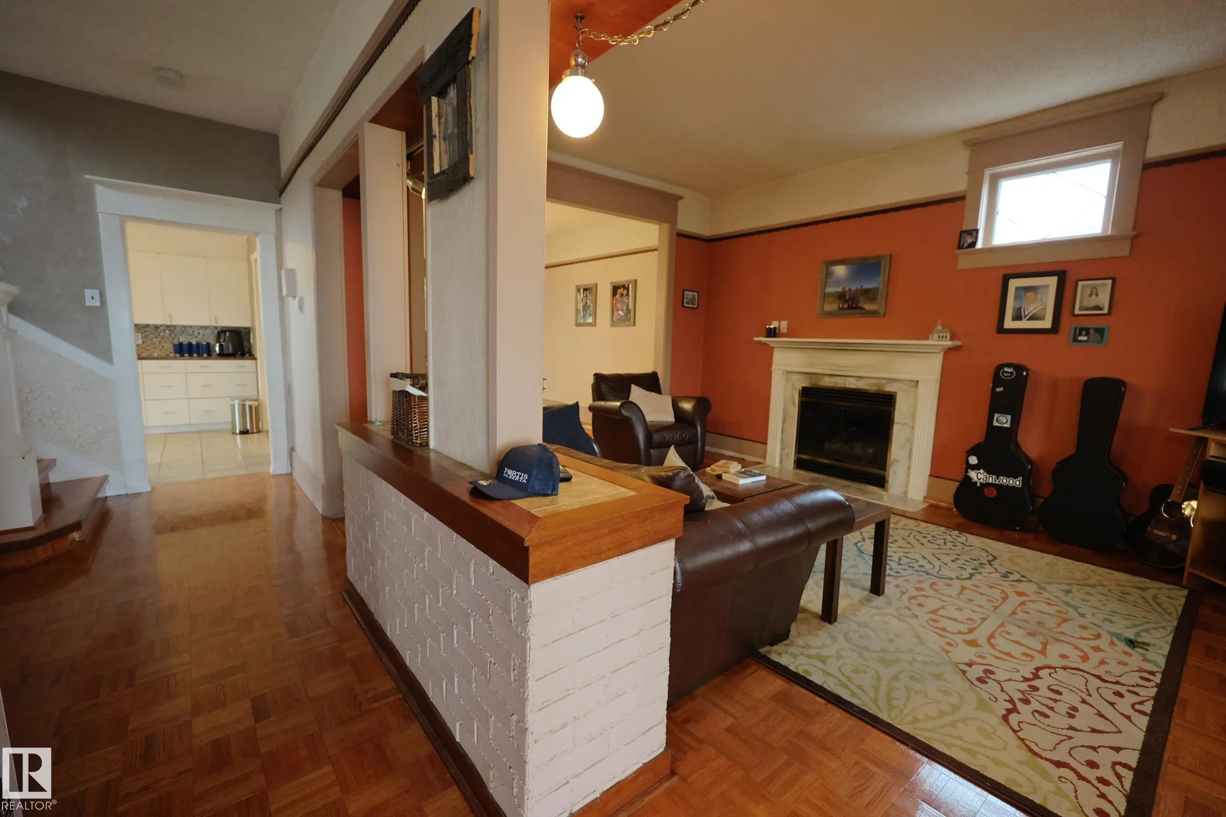 10008 104 Street
