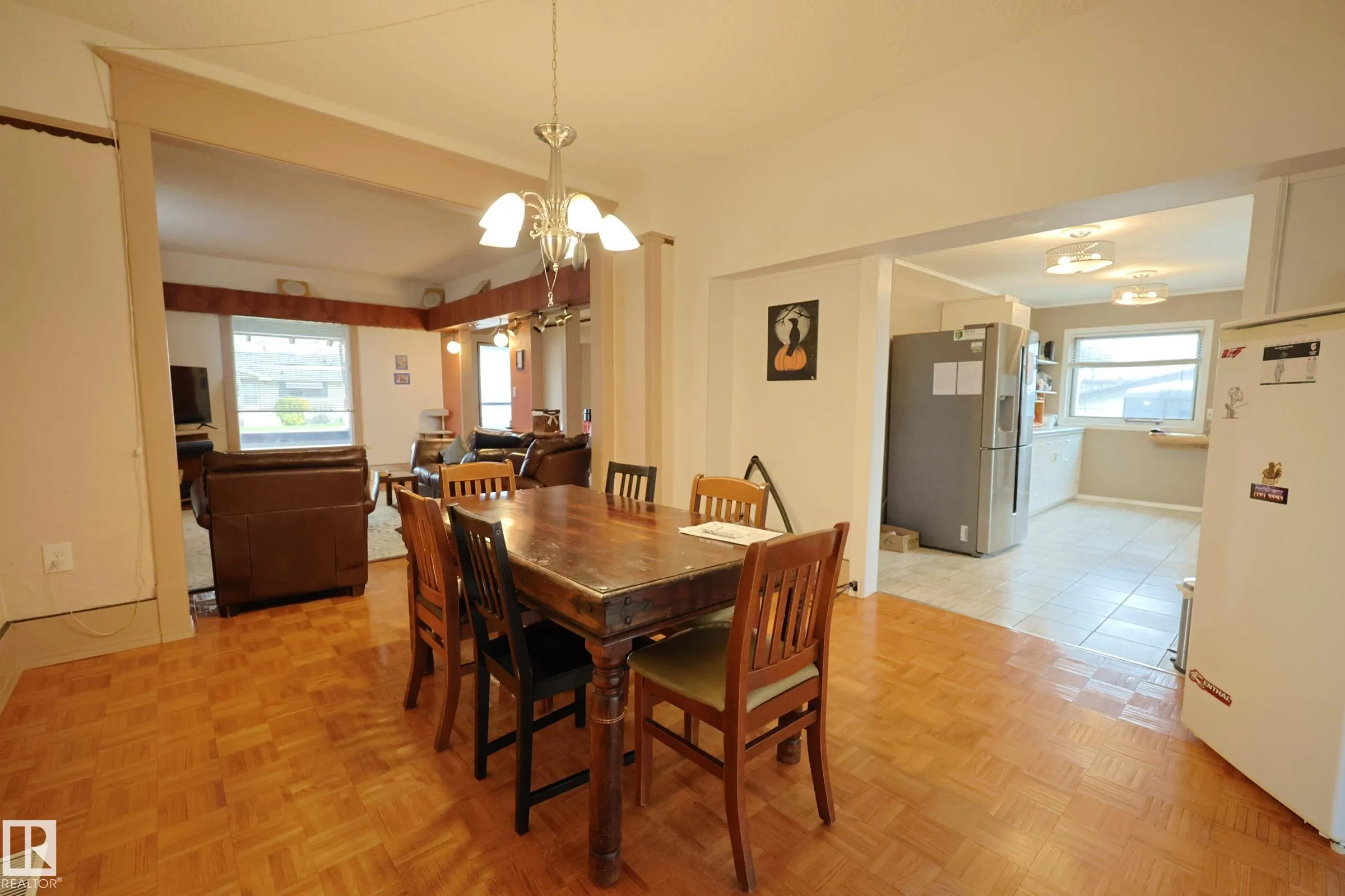 10008 104 Street
