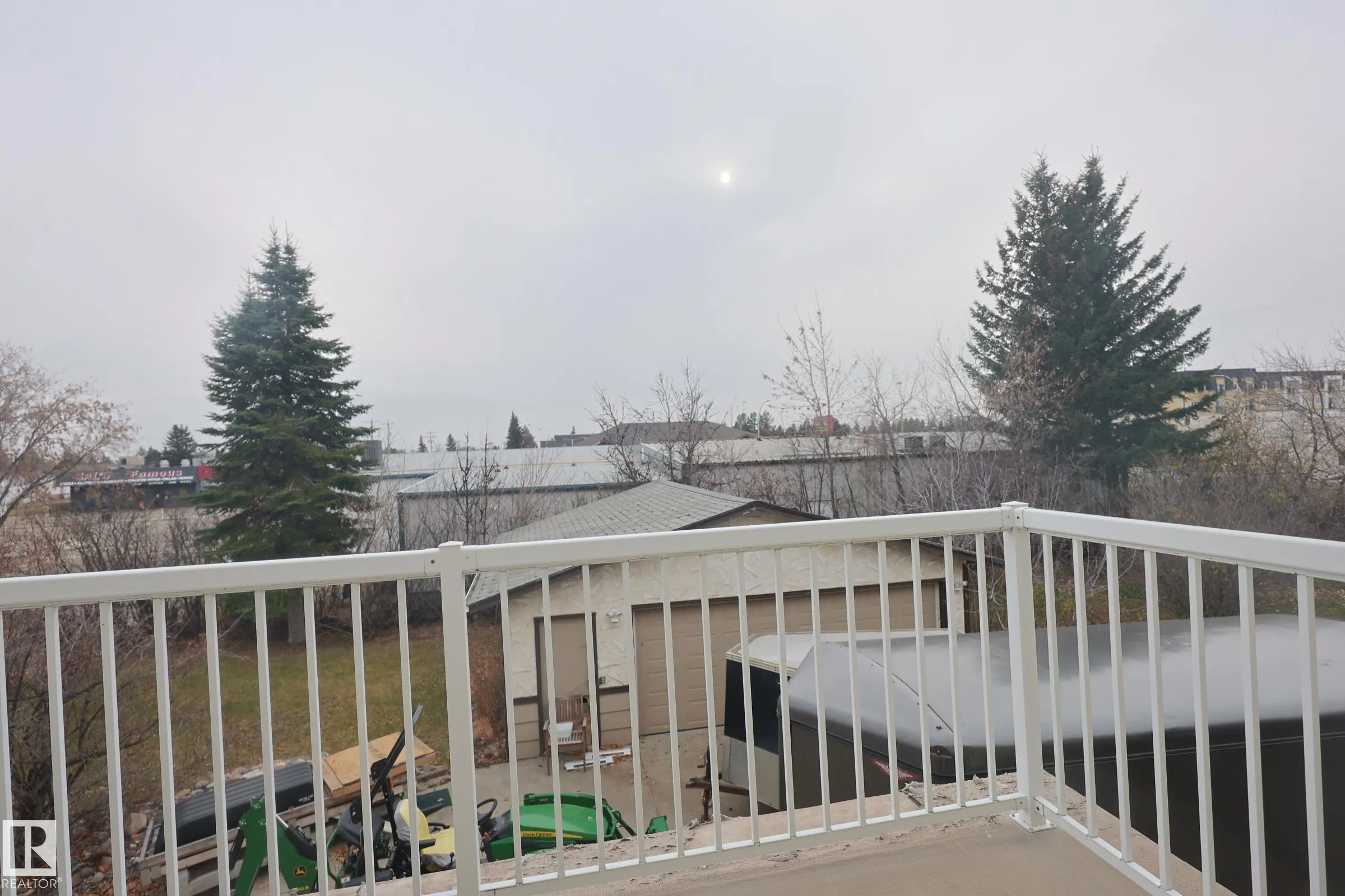10008 104 Street