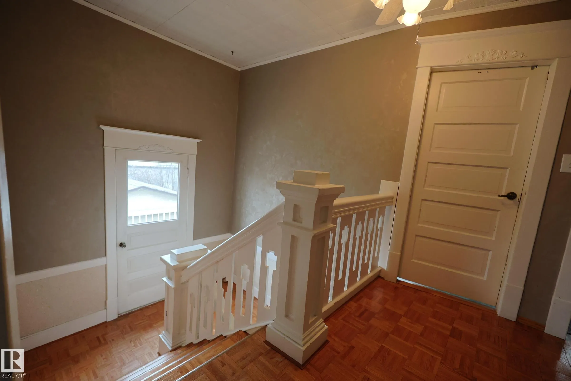 10008 104 Street