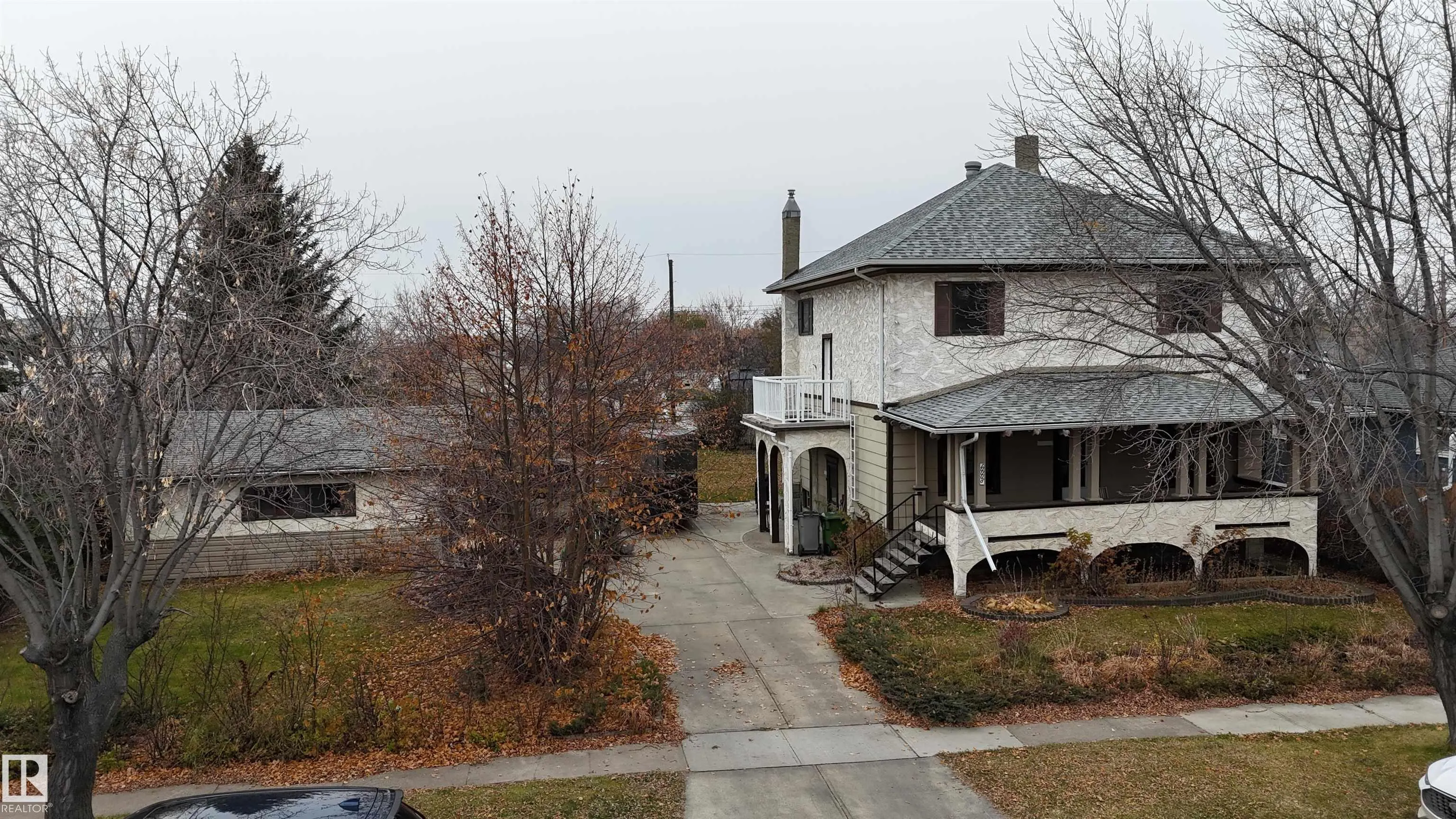 10008 104 Street