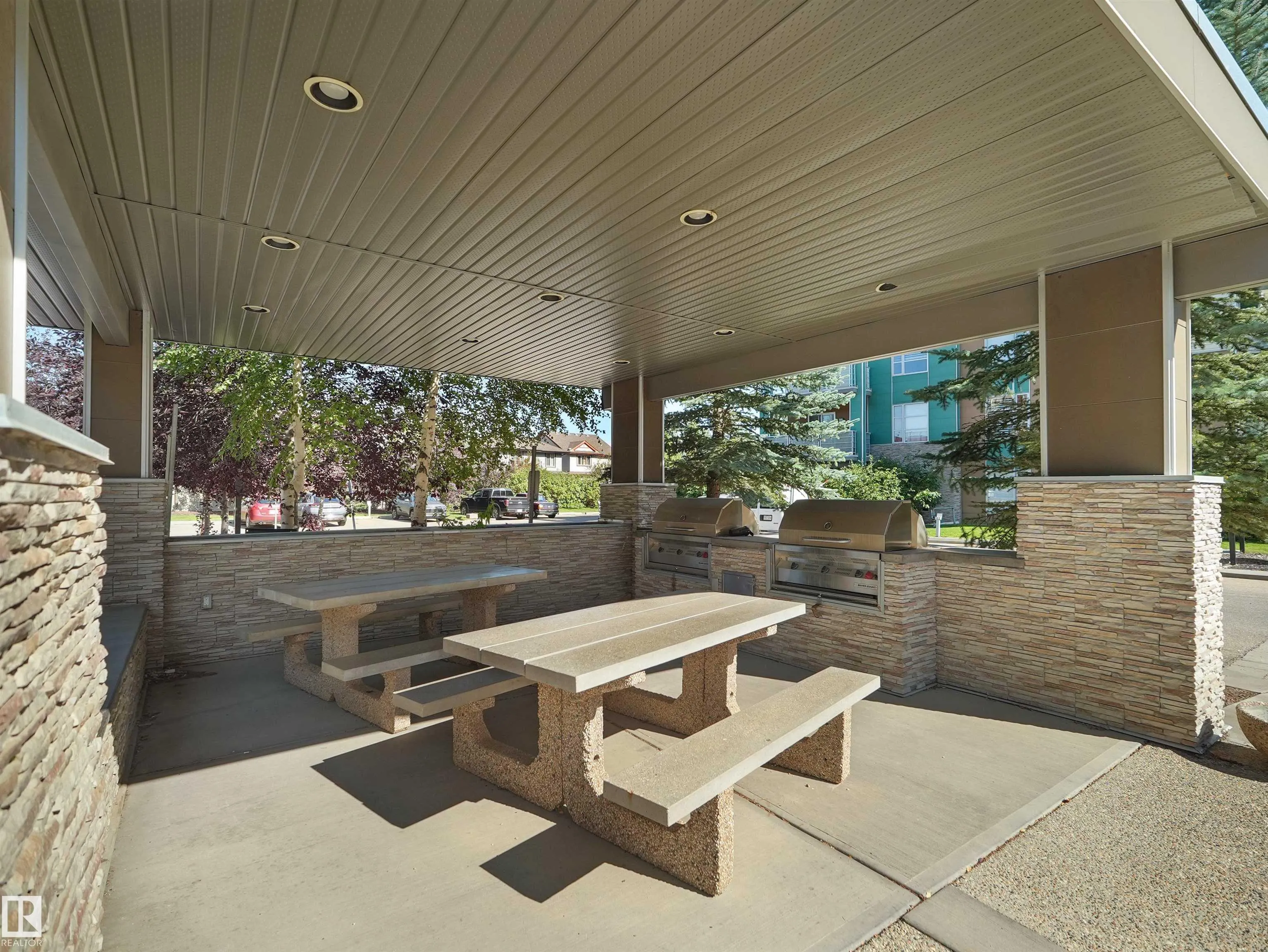 2588 ANDERSON Way
