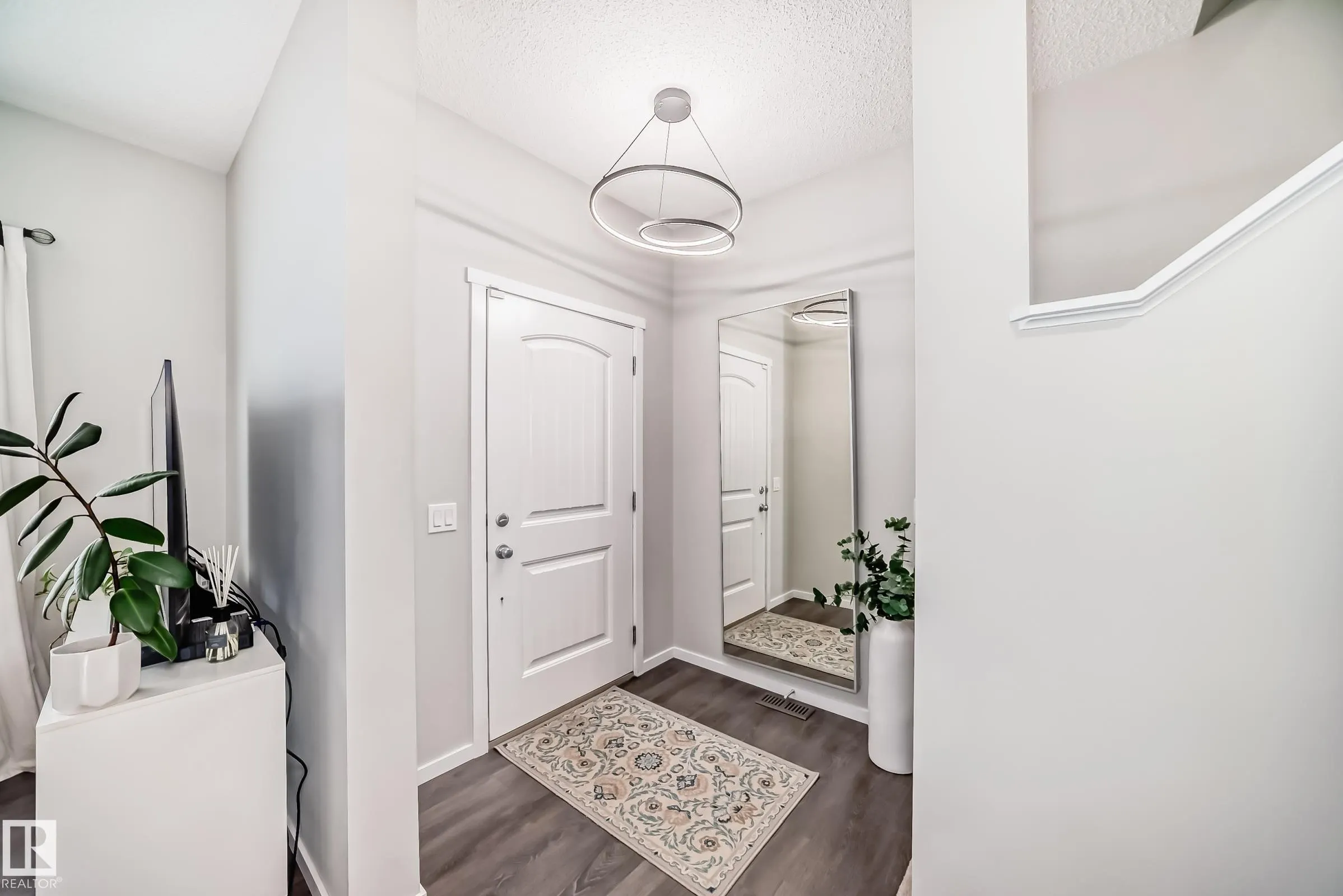 3278 CHERRY Crescent