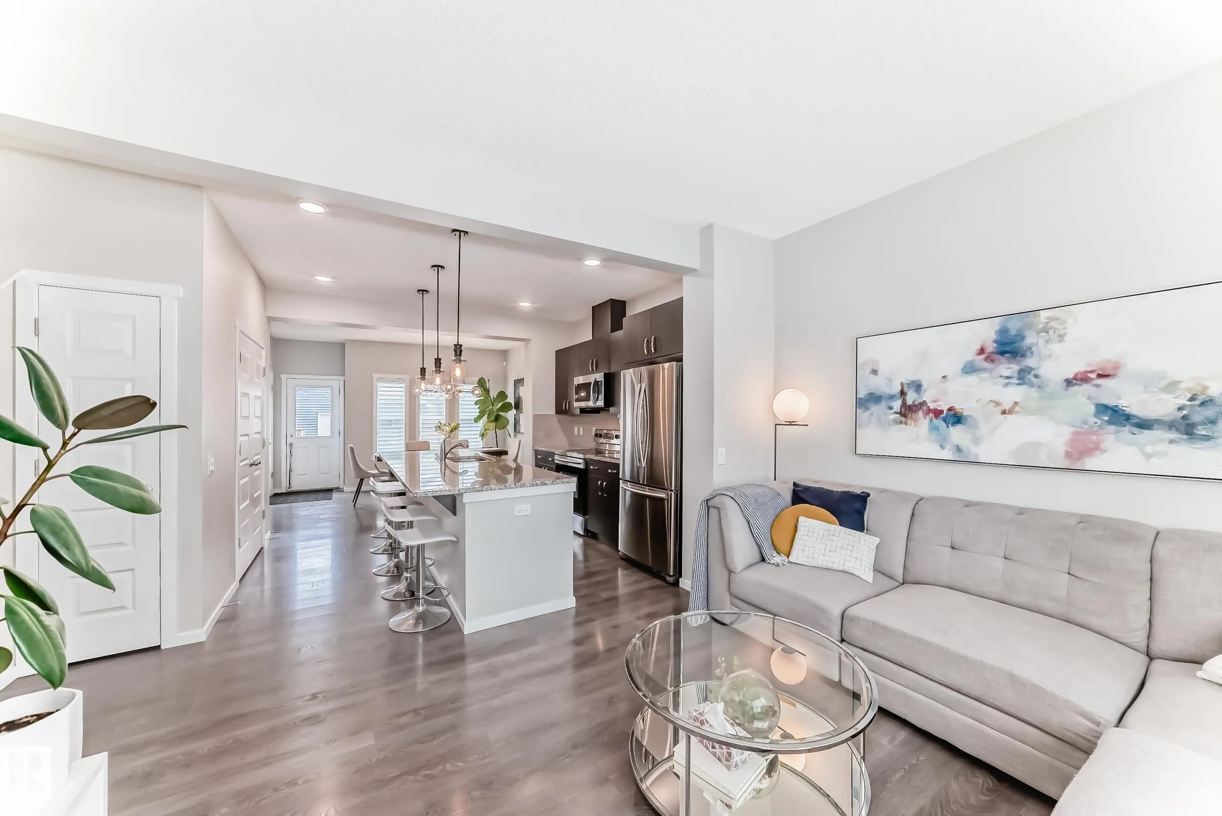 3278 CHERRY Crescent