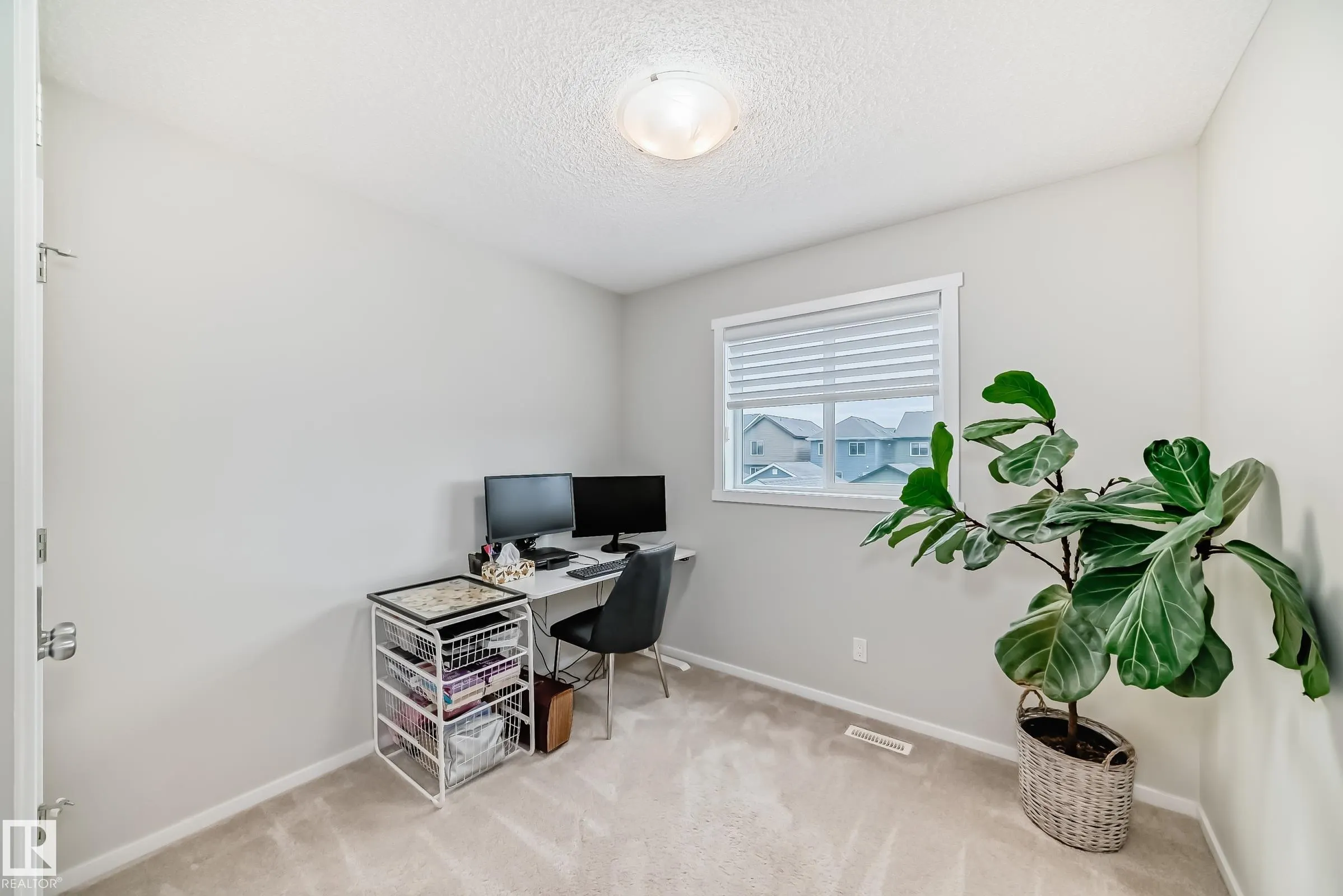 3278 CHERRY Crescent