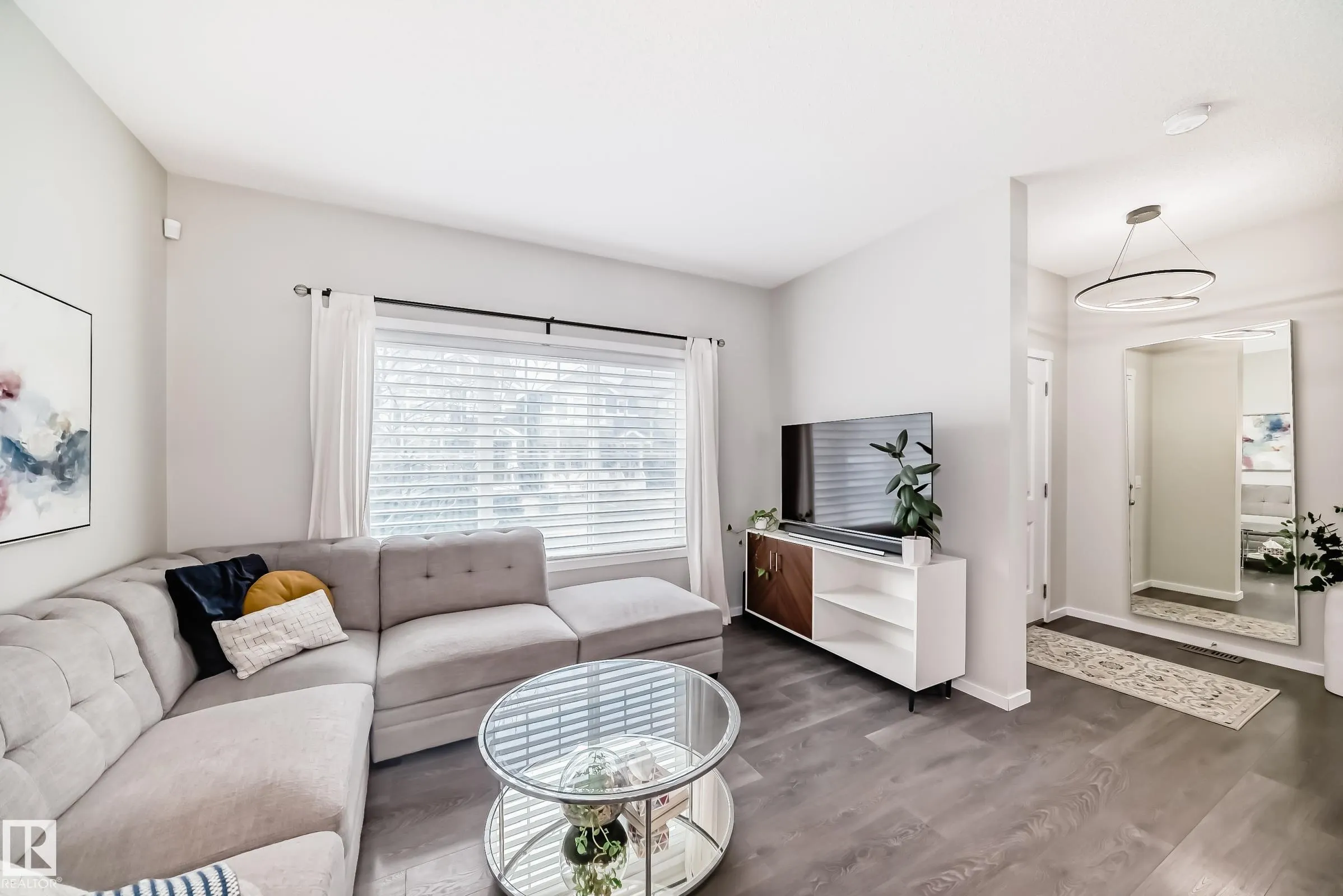 3278 CHERRY Crescent