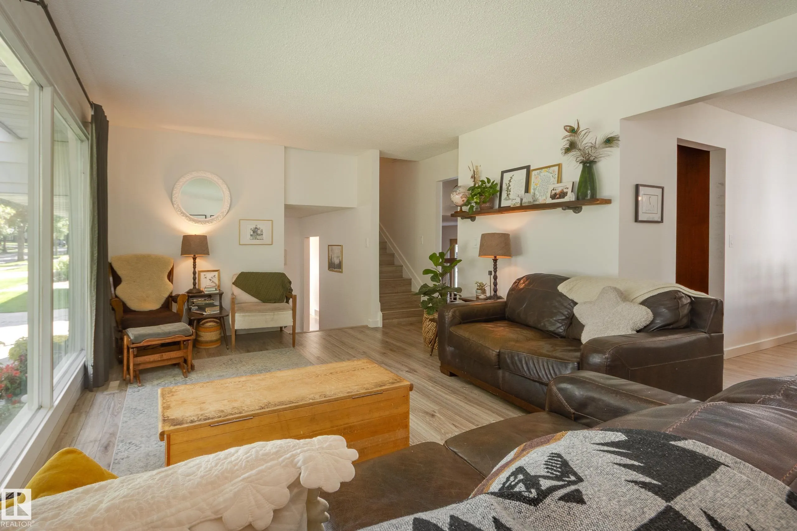 77 BEACON Crescent