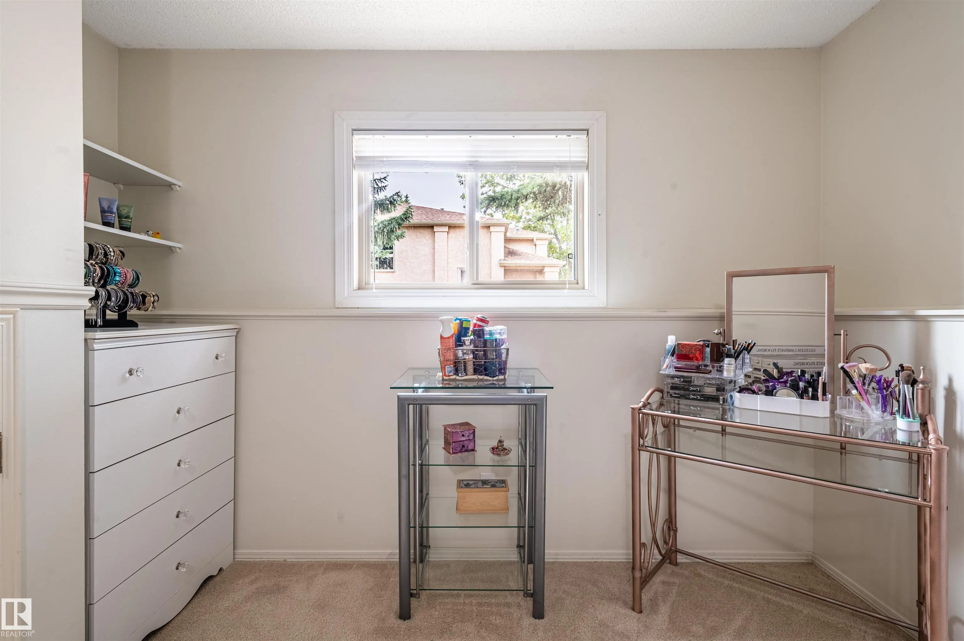 1817 MILL WOODS Road