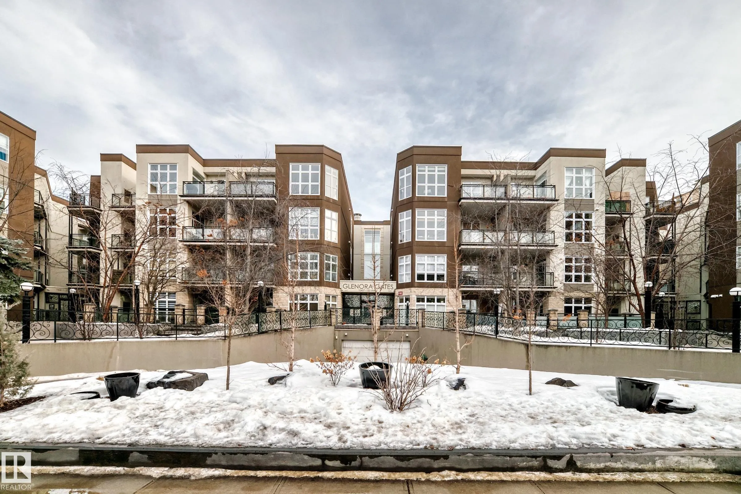 10407 122 Street