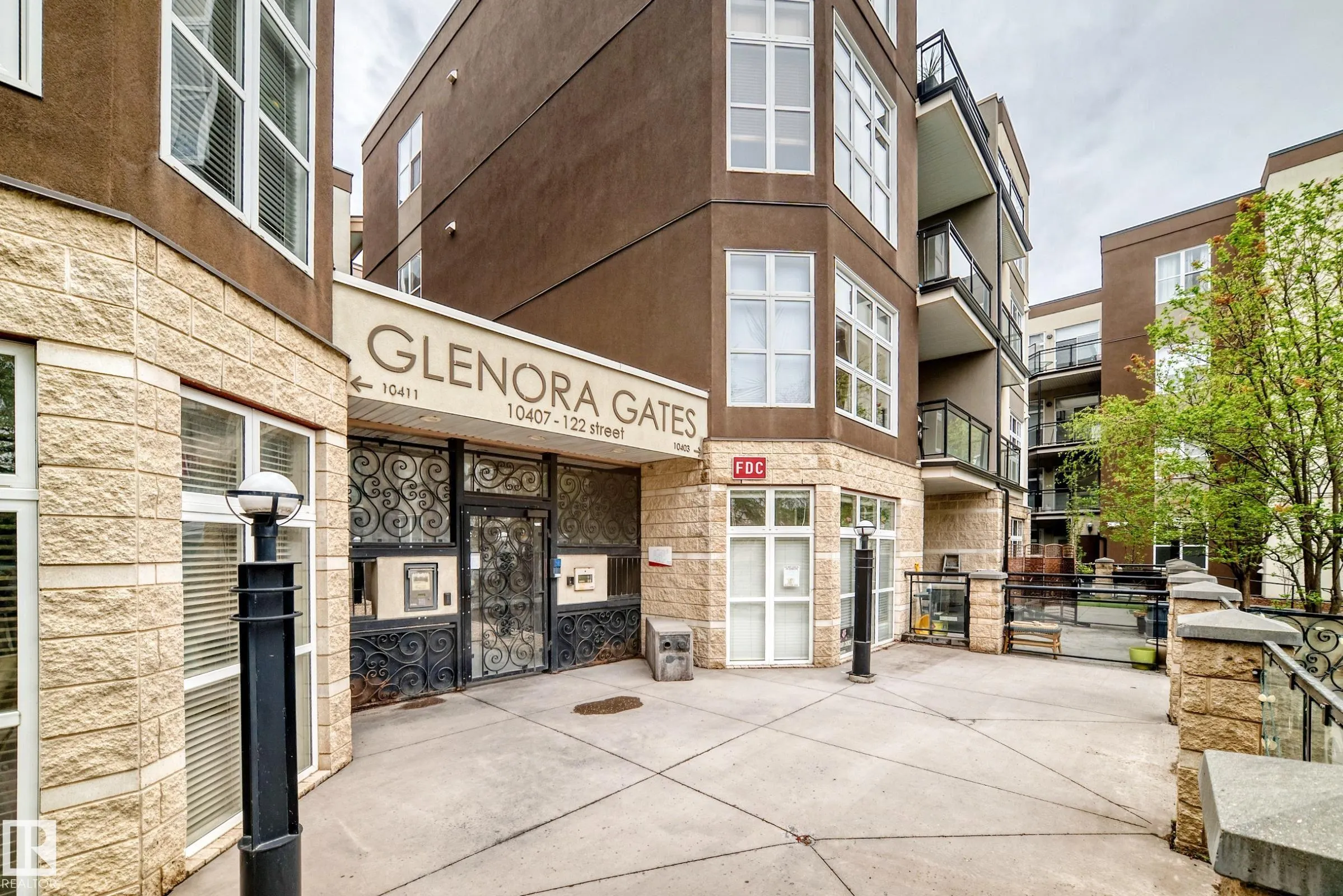 10407 122 Street