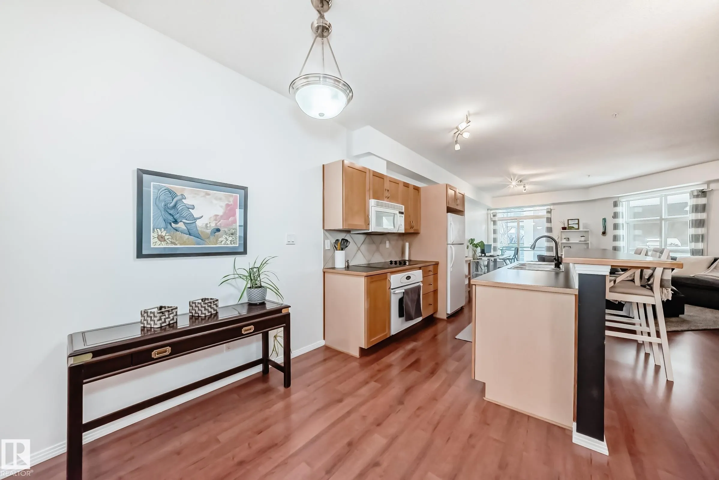 10407 122 Street