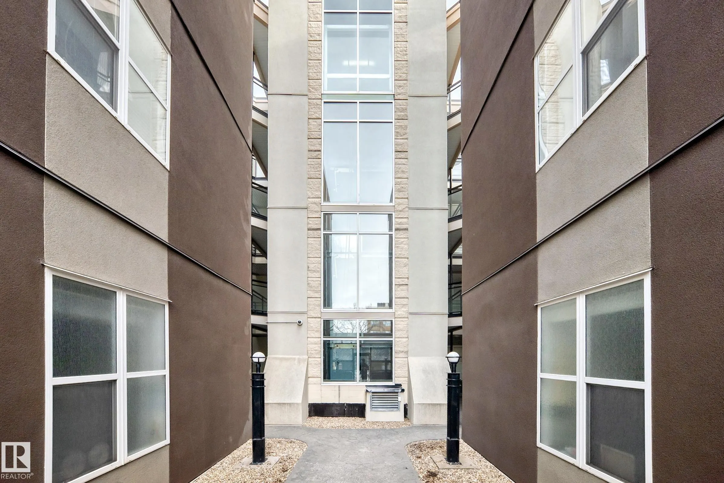 10407 122 Street