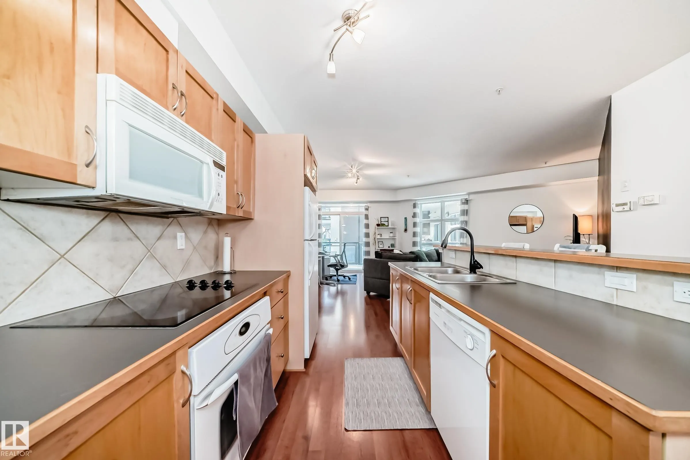 10407 122 Street
