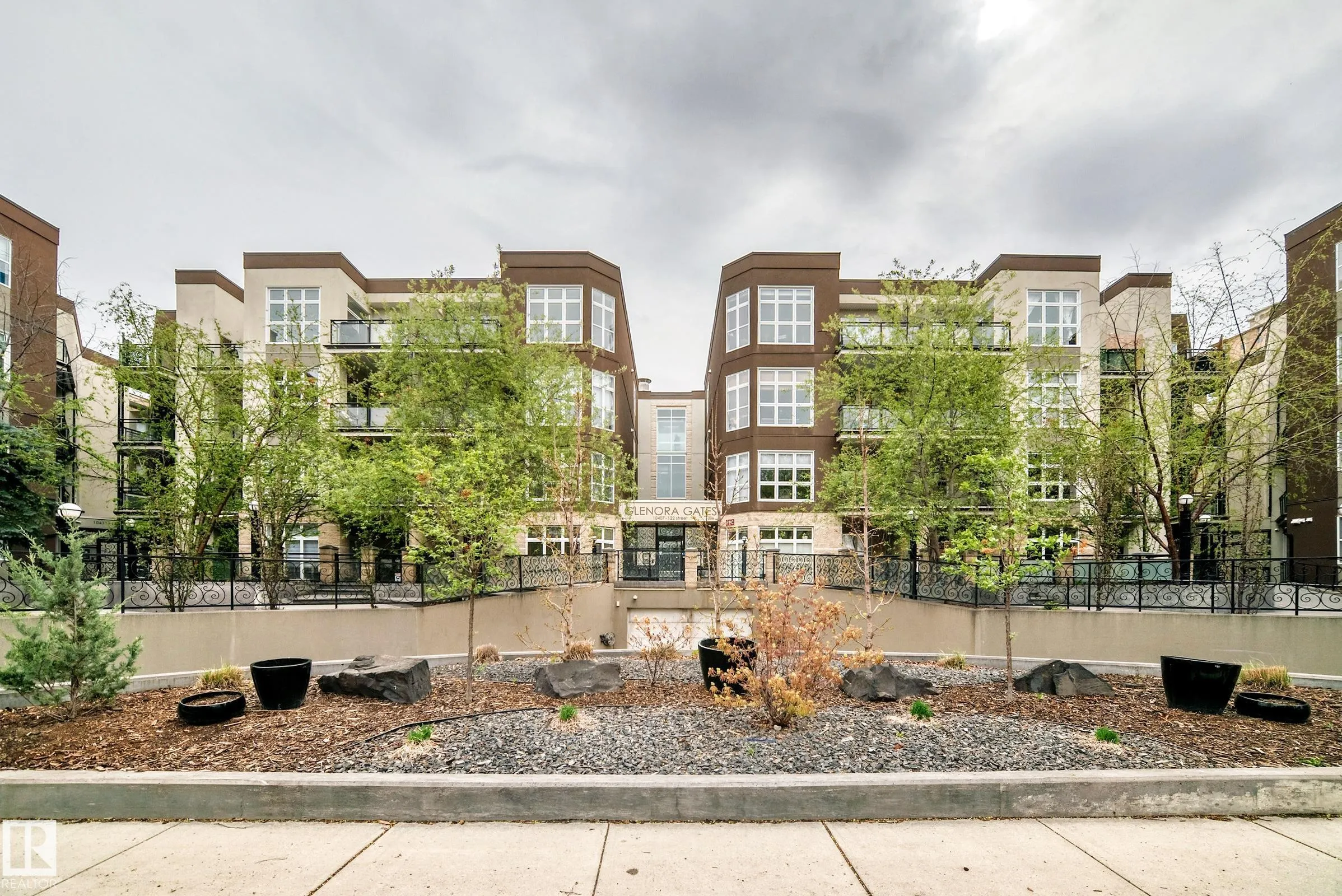 10407 122 Street