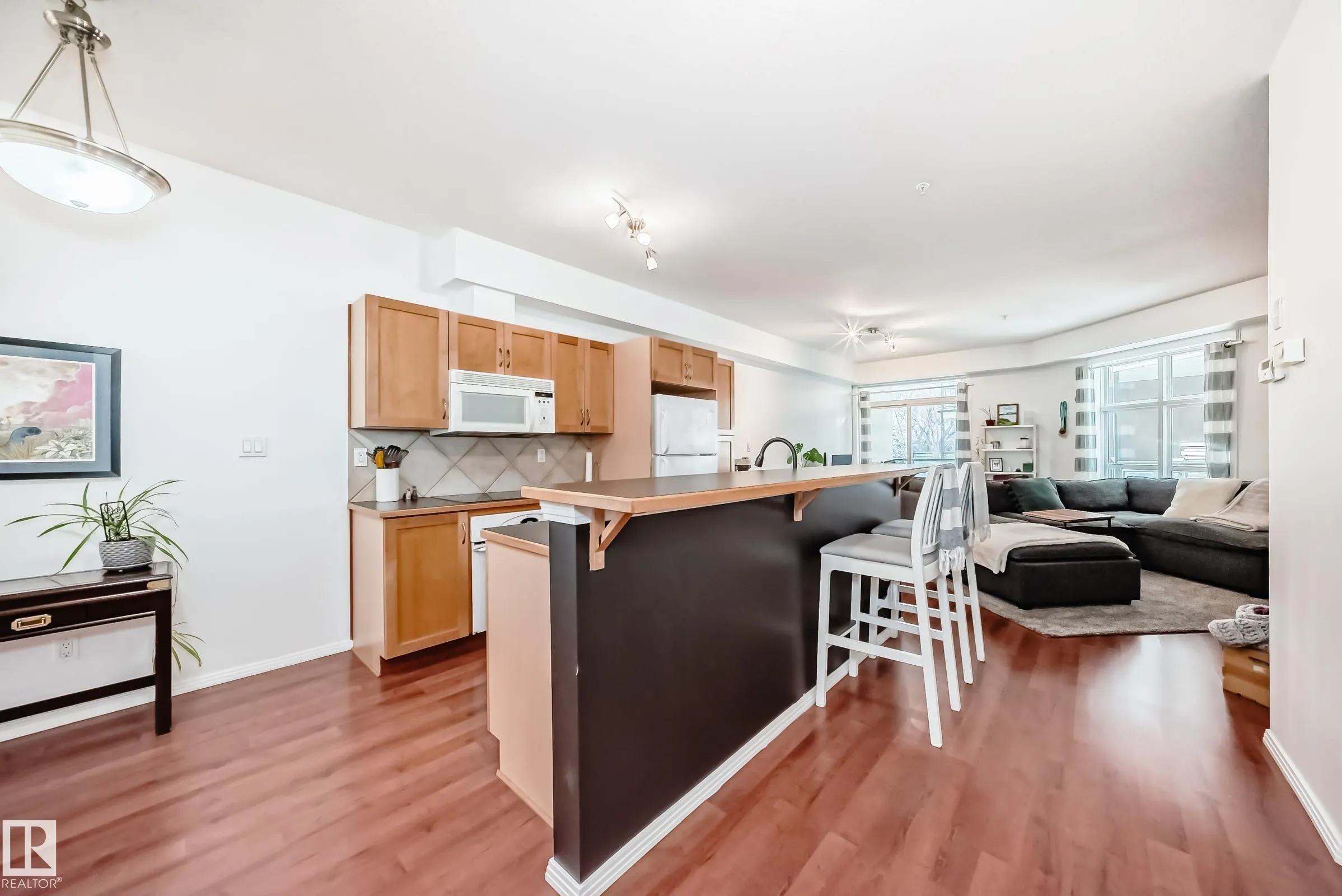 10407 122 Street