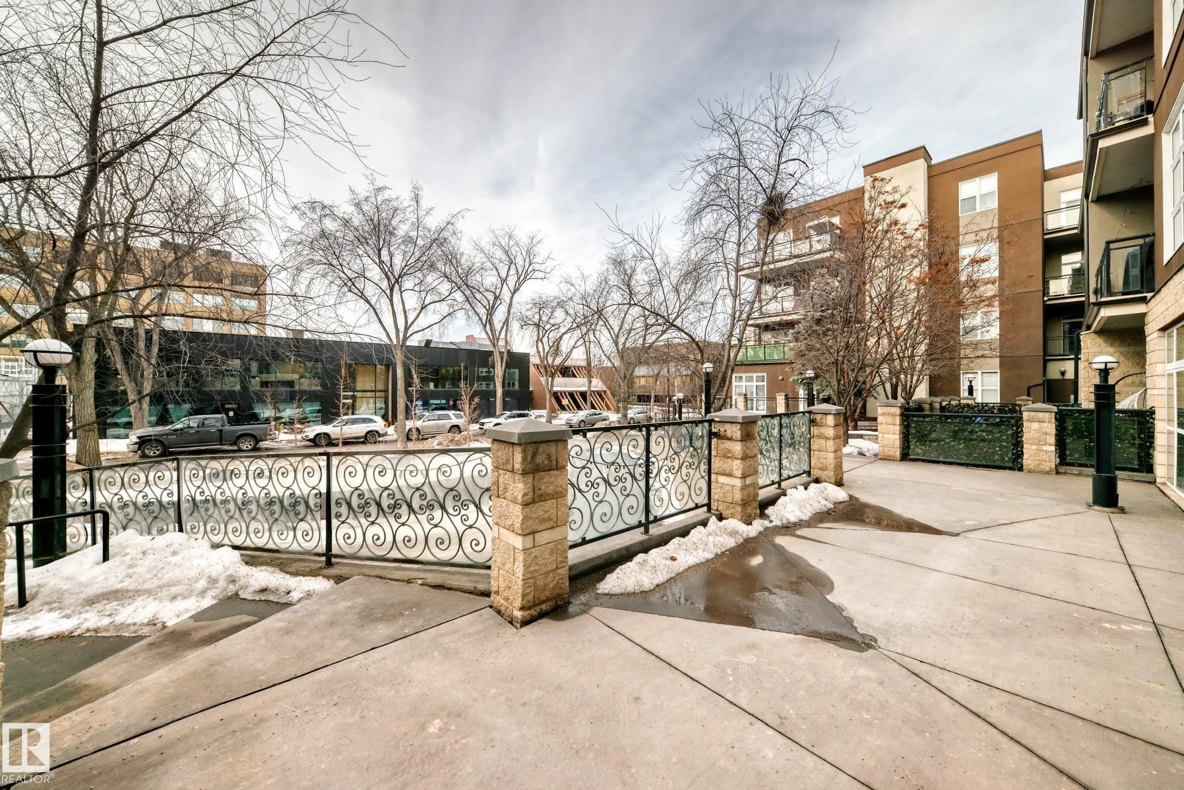 10407 122 Street