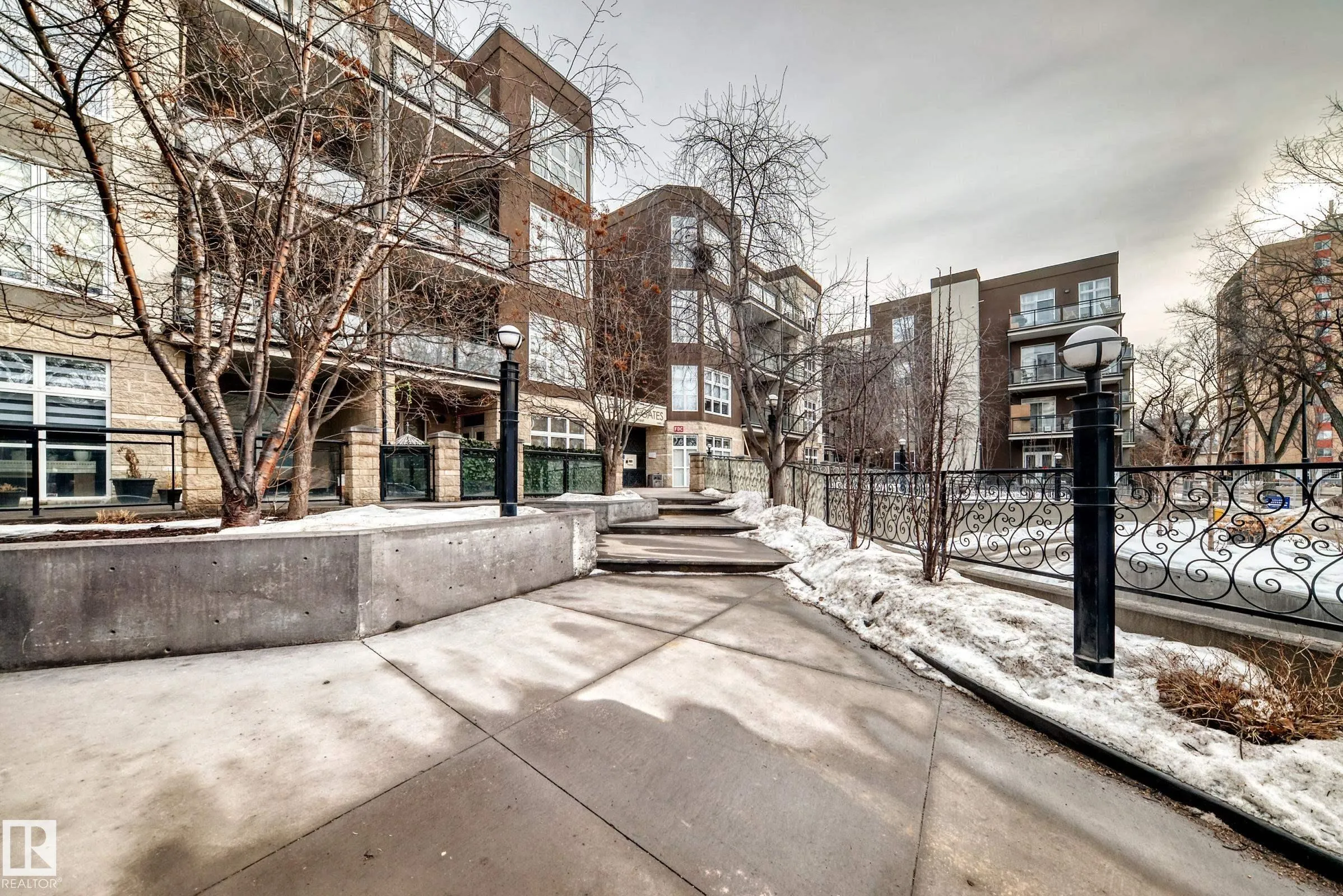 10407 122 Street