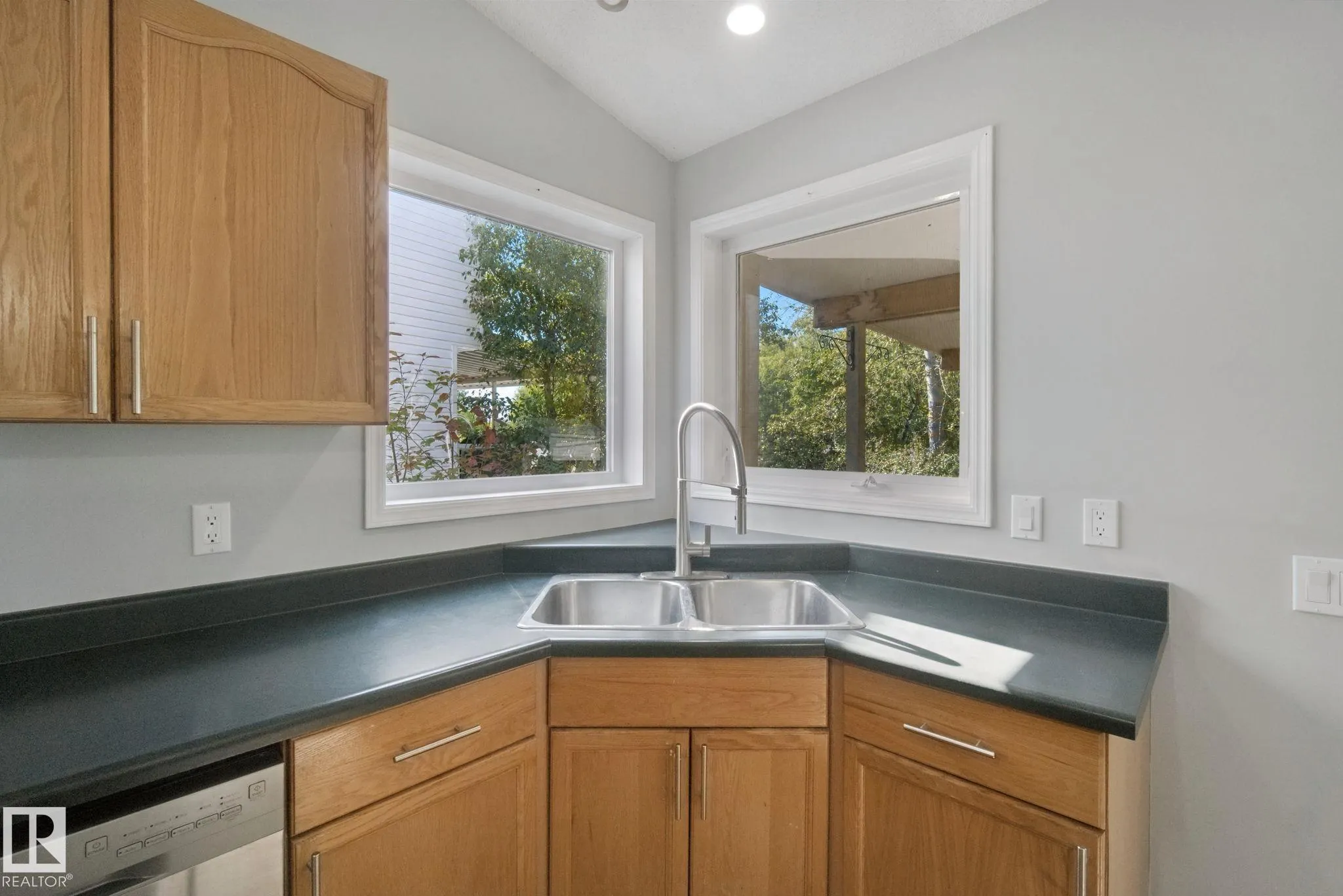 24 LA COSTA FAIRWAY Close