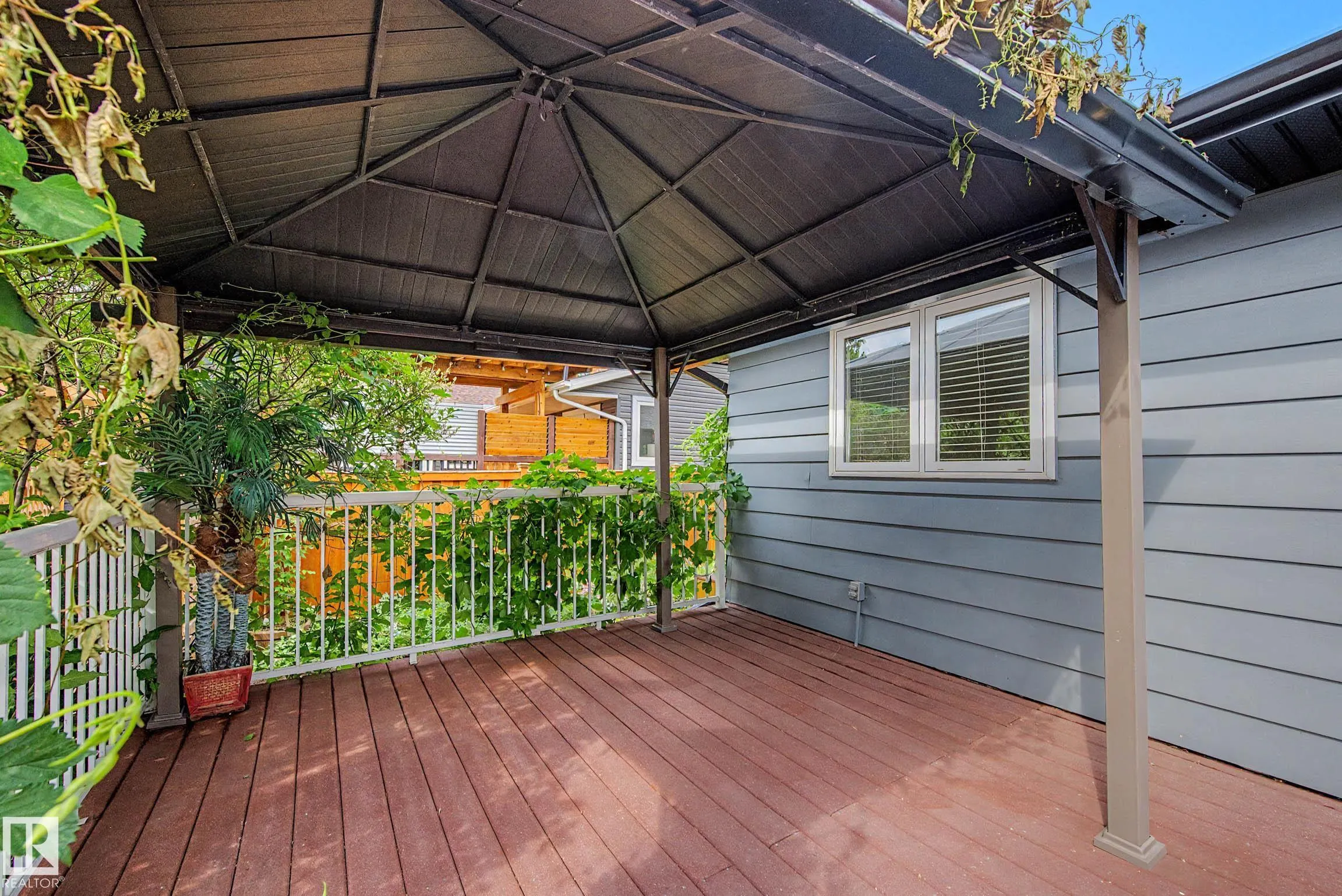 160 Mission Avenue