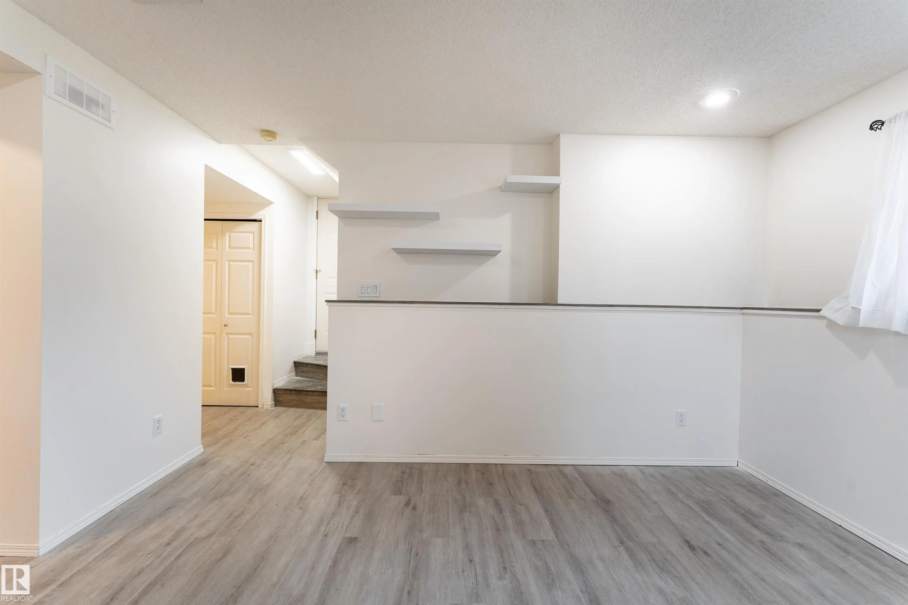15 POIRIER Avenue