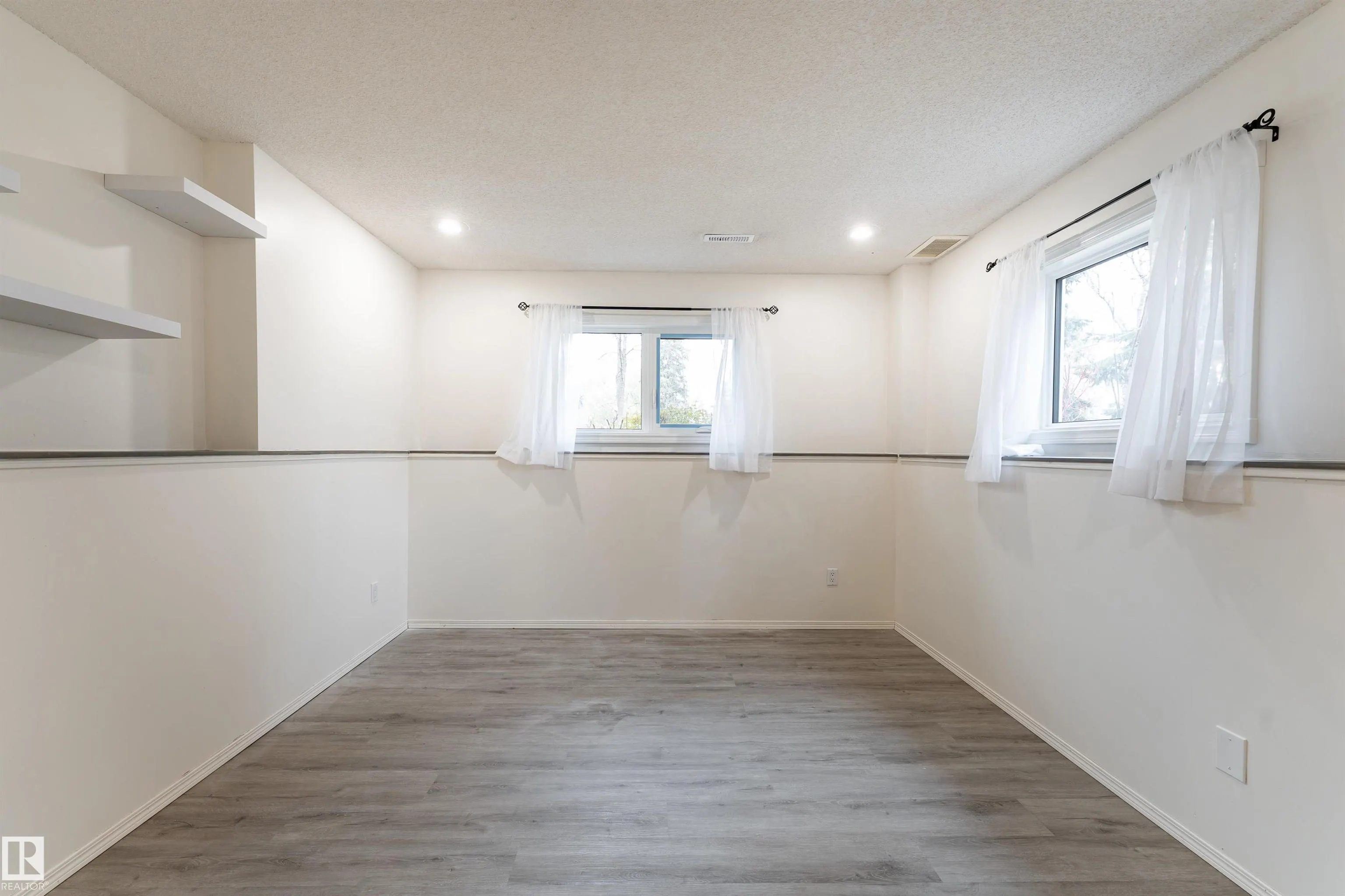 15 POIRIER Avenue