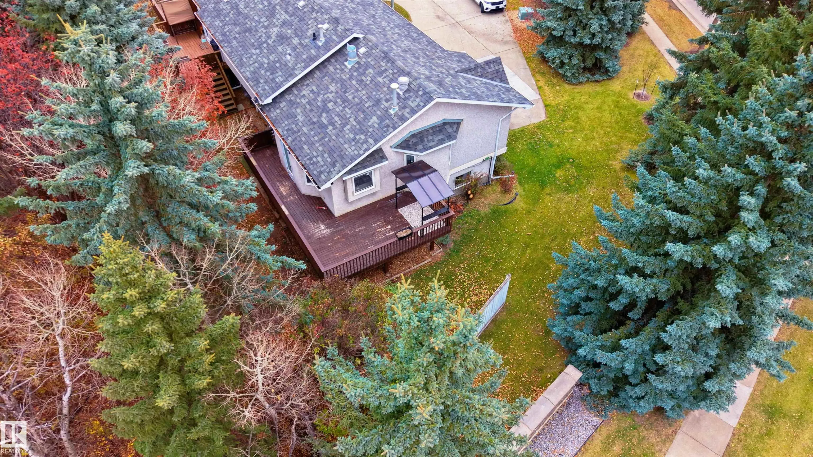 15 POIRIER Avenue