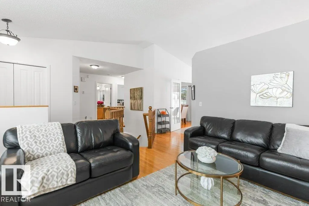 3 POIRIER Avenue