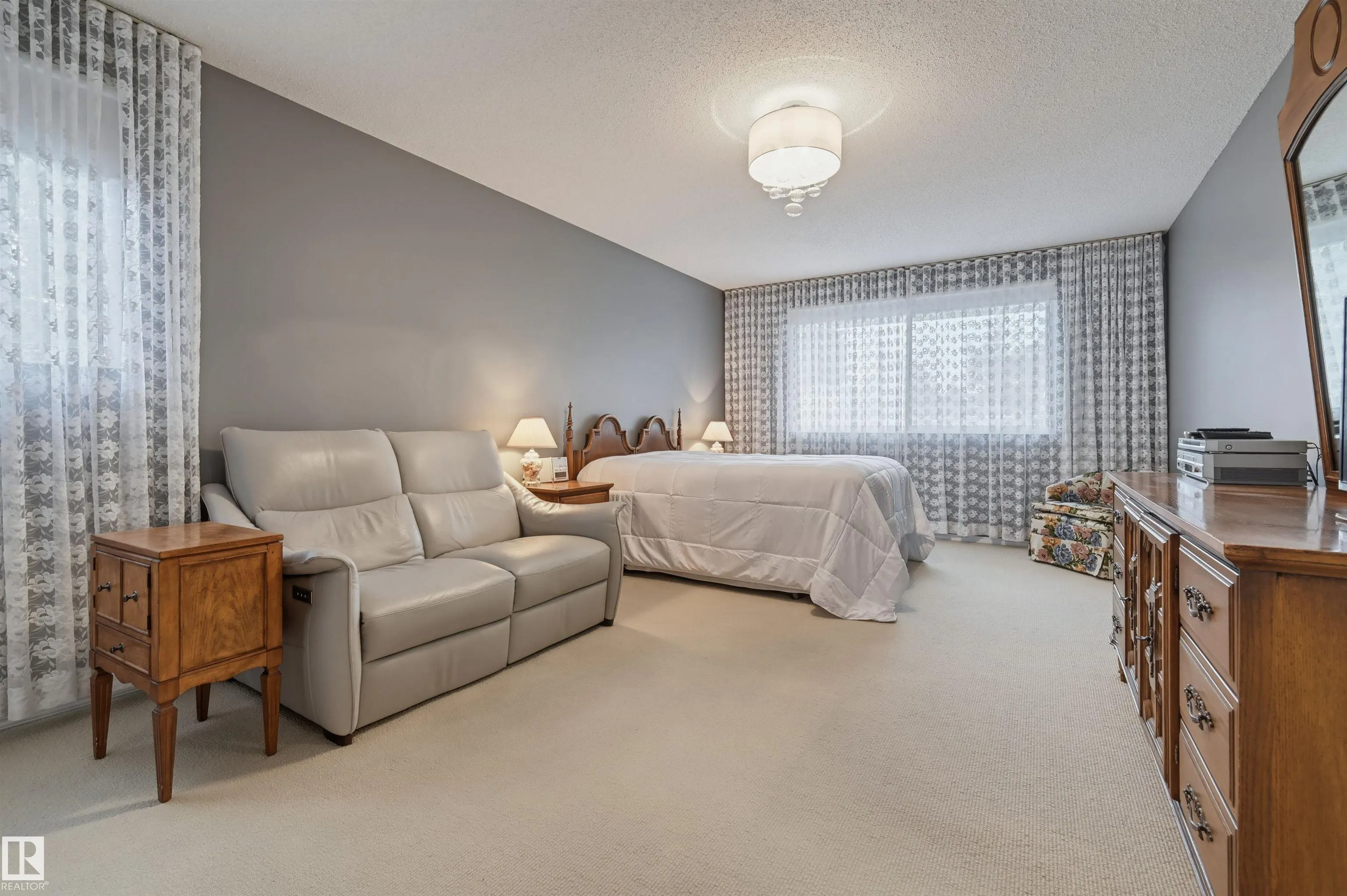 88 QUESNELL Road