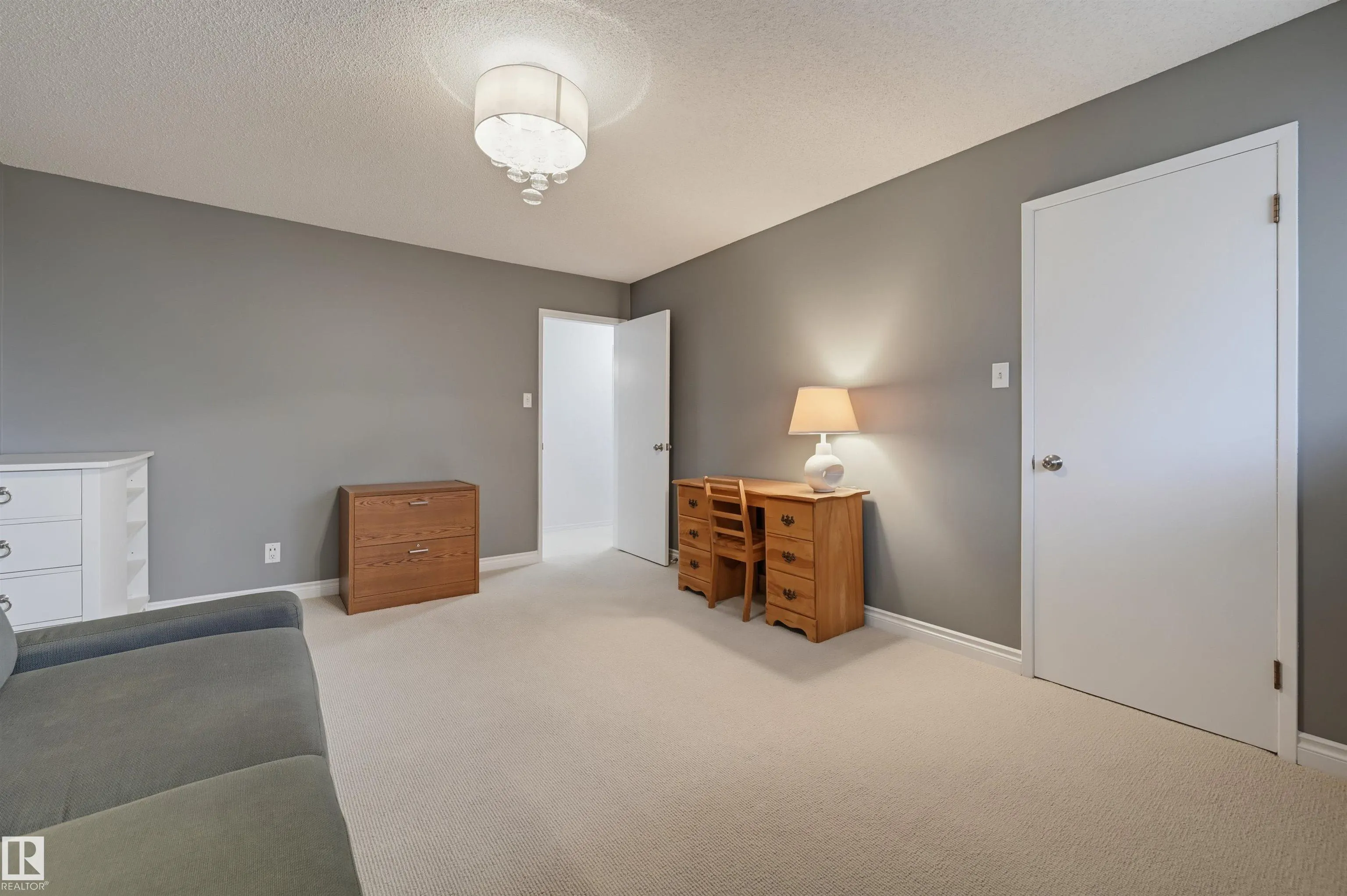88 QUESNELL Road