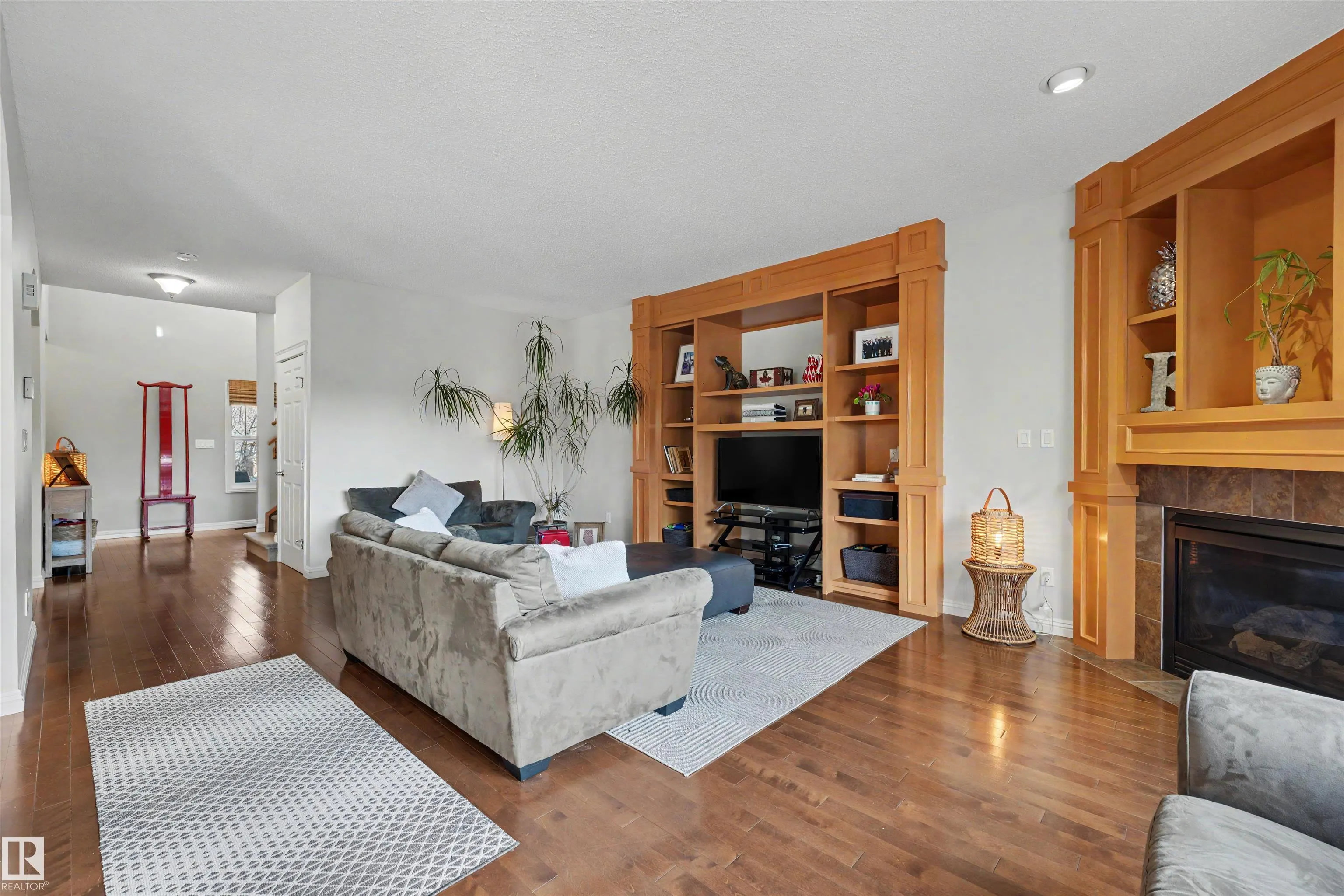 507 ADAMS Way