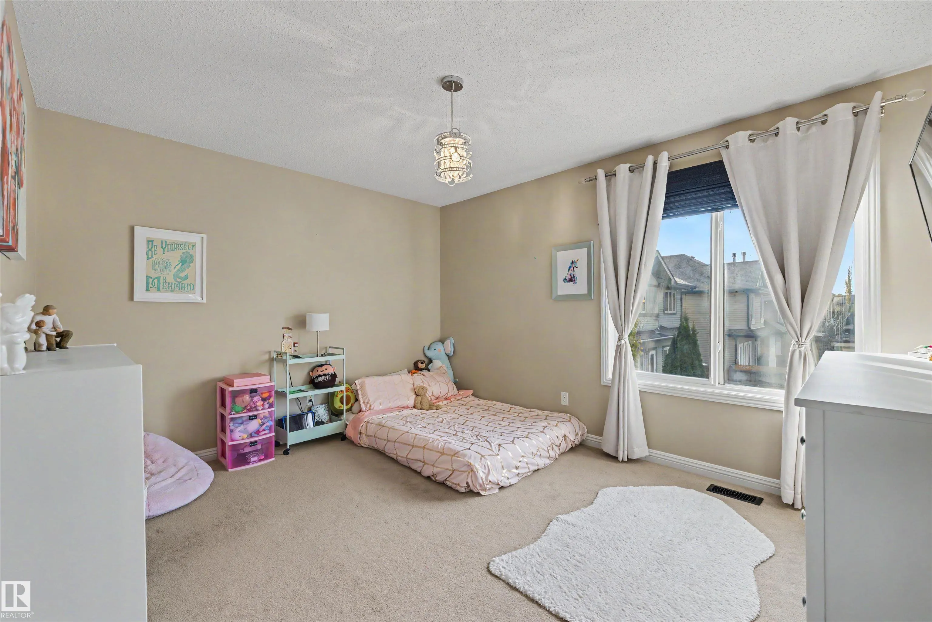 507 ADAMS Way
