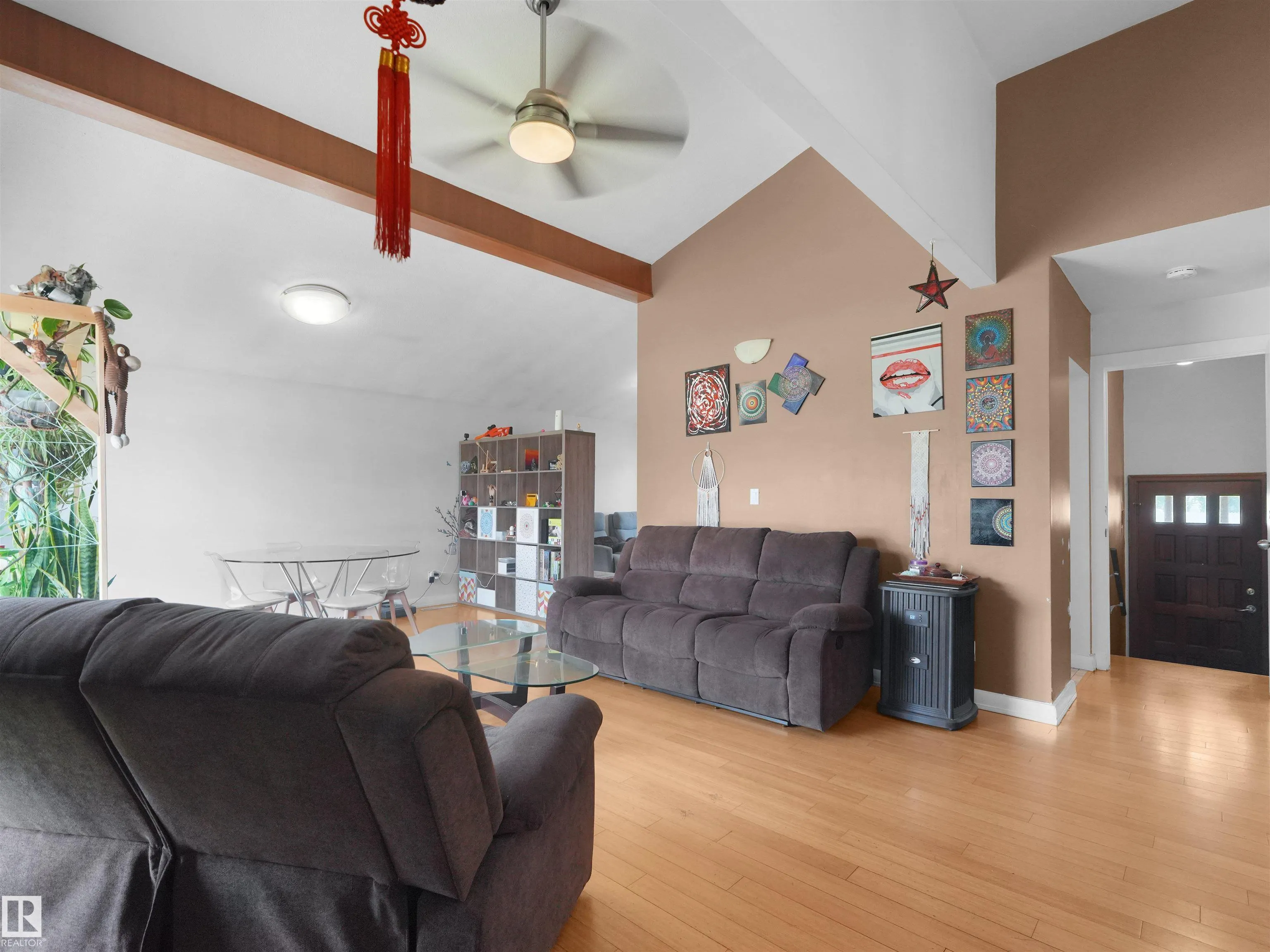 9256 75 Street
