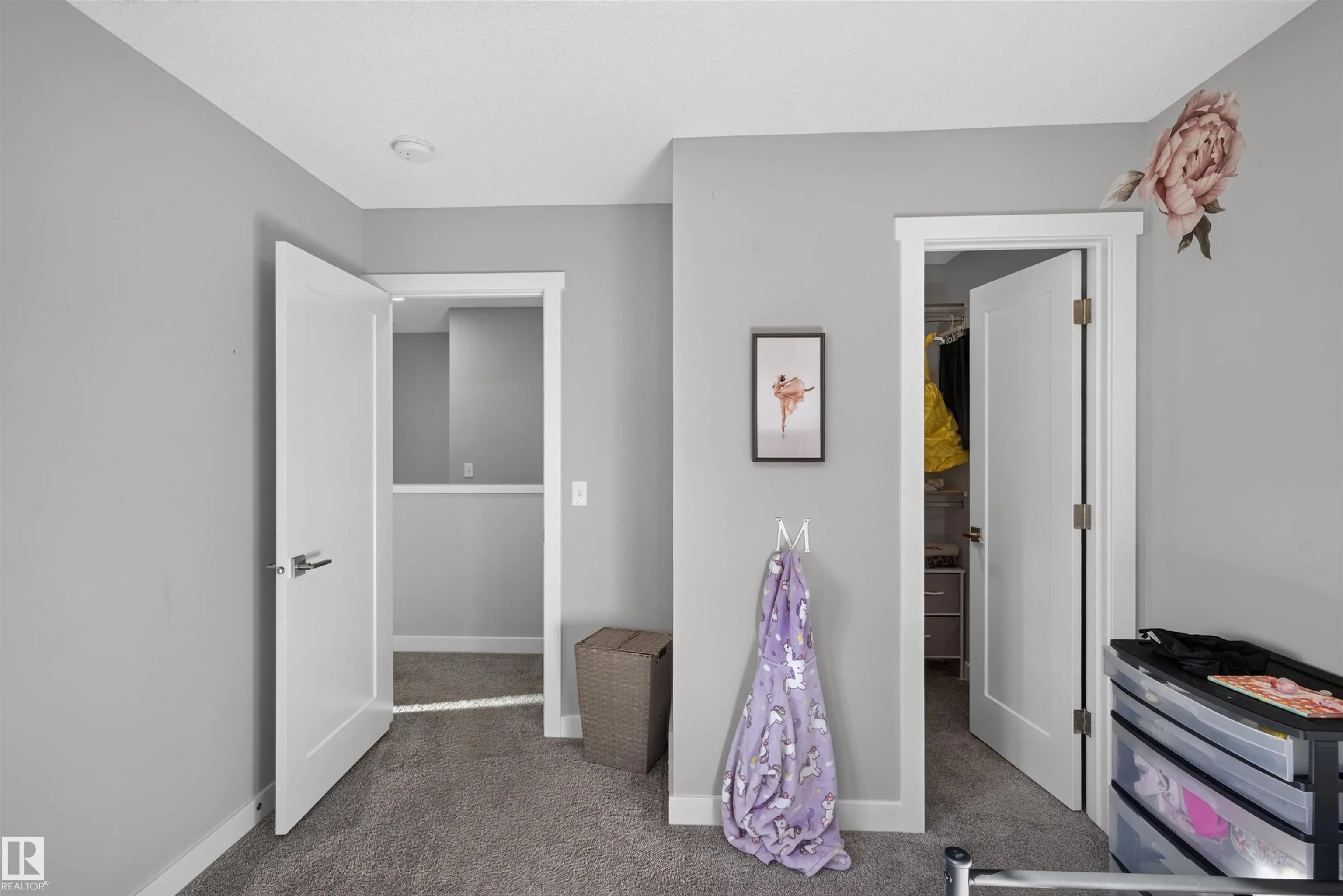 80 AINSLEY Way