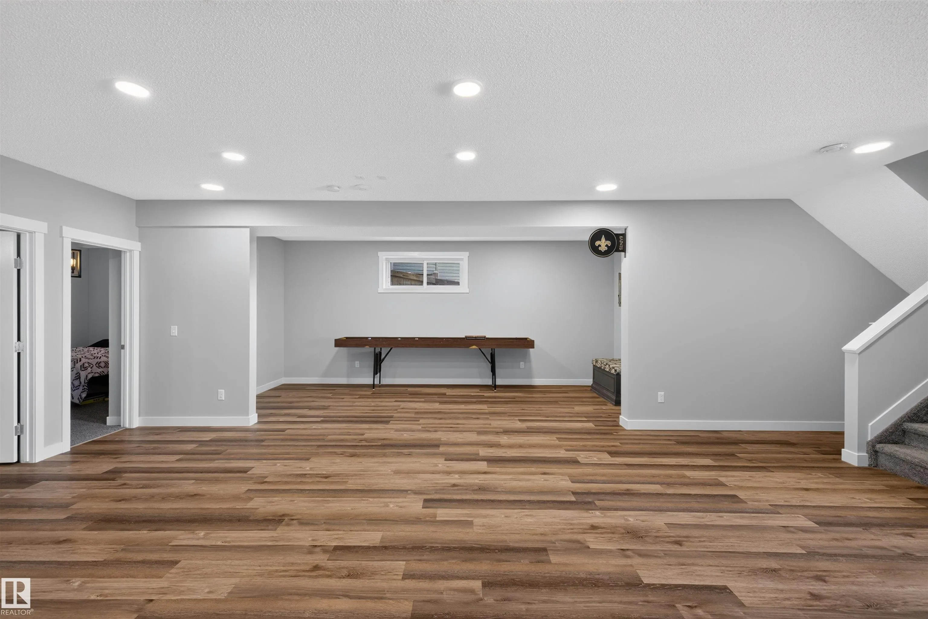 80 AINSLEY Way